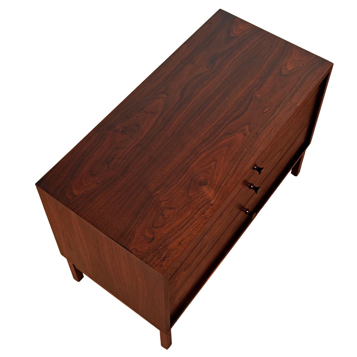 20th Century Low Midcentury Walnut 3-Drawer Chest Dresser For Sale