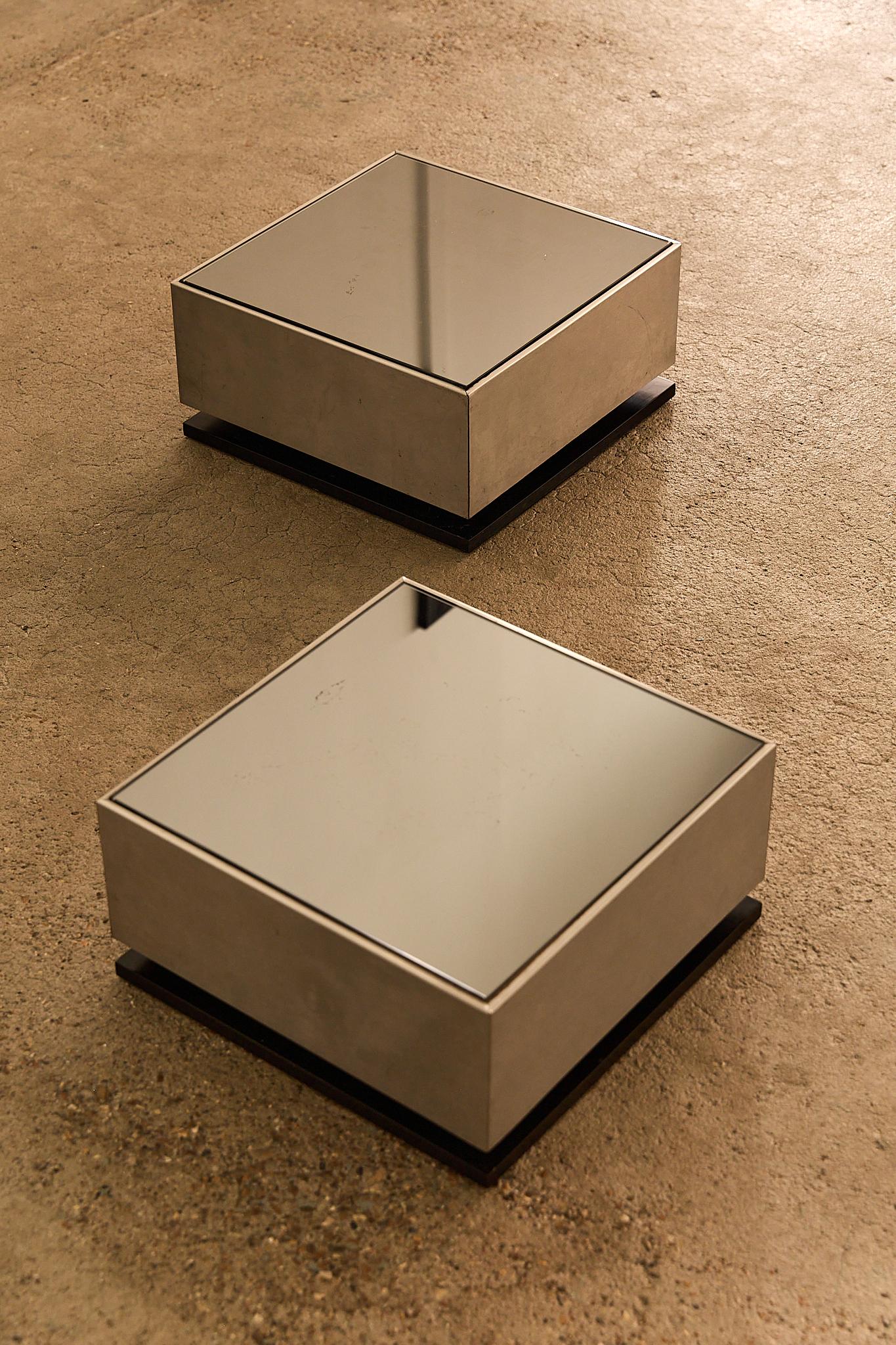 Low Mirrored Tables by Giovanni Ausenda im Zustand „Gut“ im Angebot in London, GB