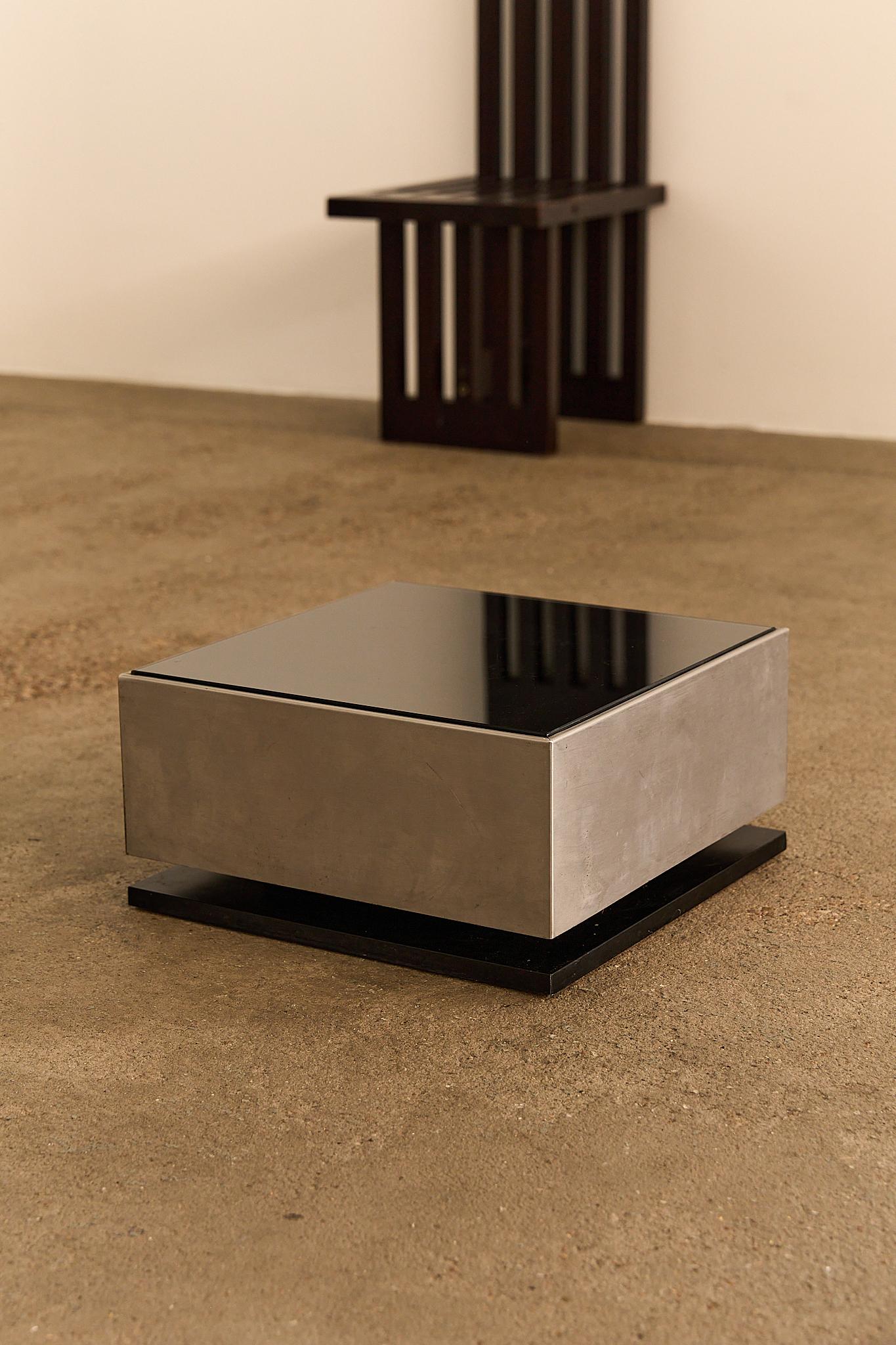 Low Mirrored Tables by Giovanni Ausenda im Angebot 2