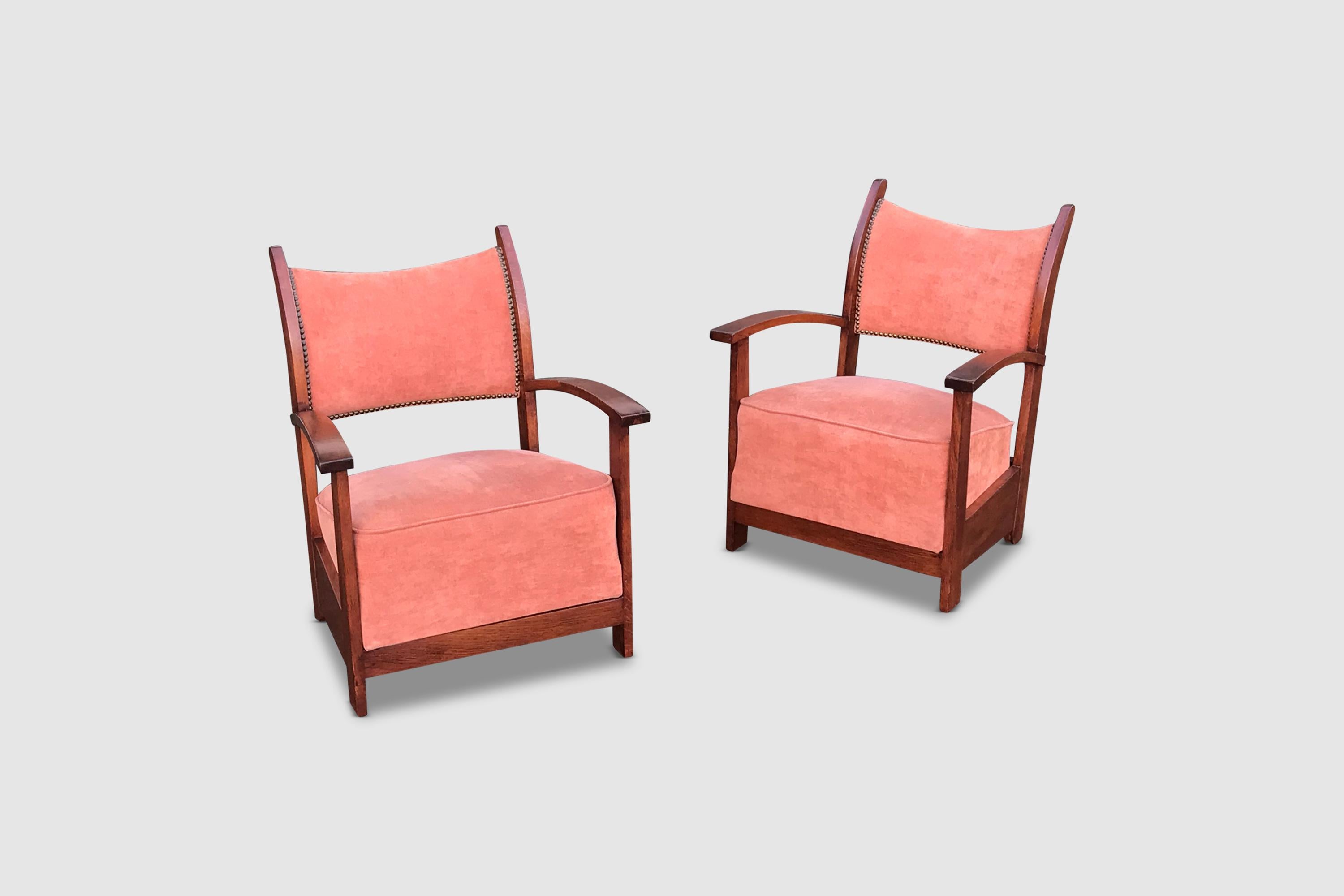 Low Oak and Tweed Armchairs Amsterdamse School 1930s, Set of 2 For Sale 1