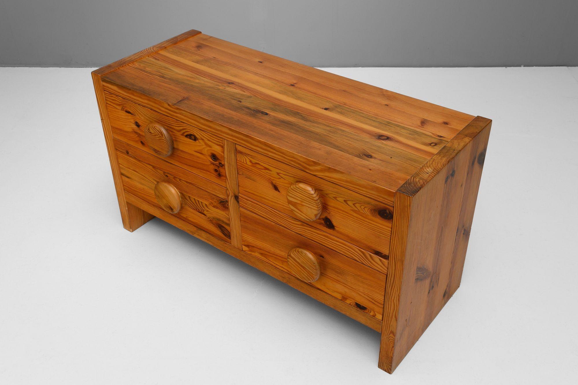 Late 20th Century Low Pine Chest of Drawers For Sale