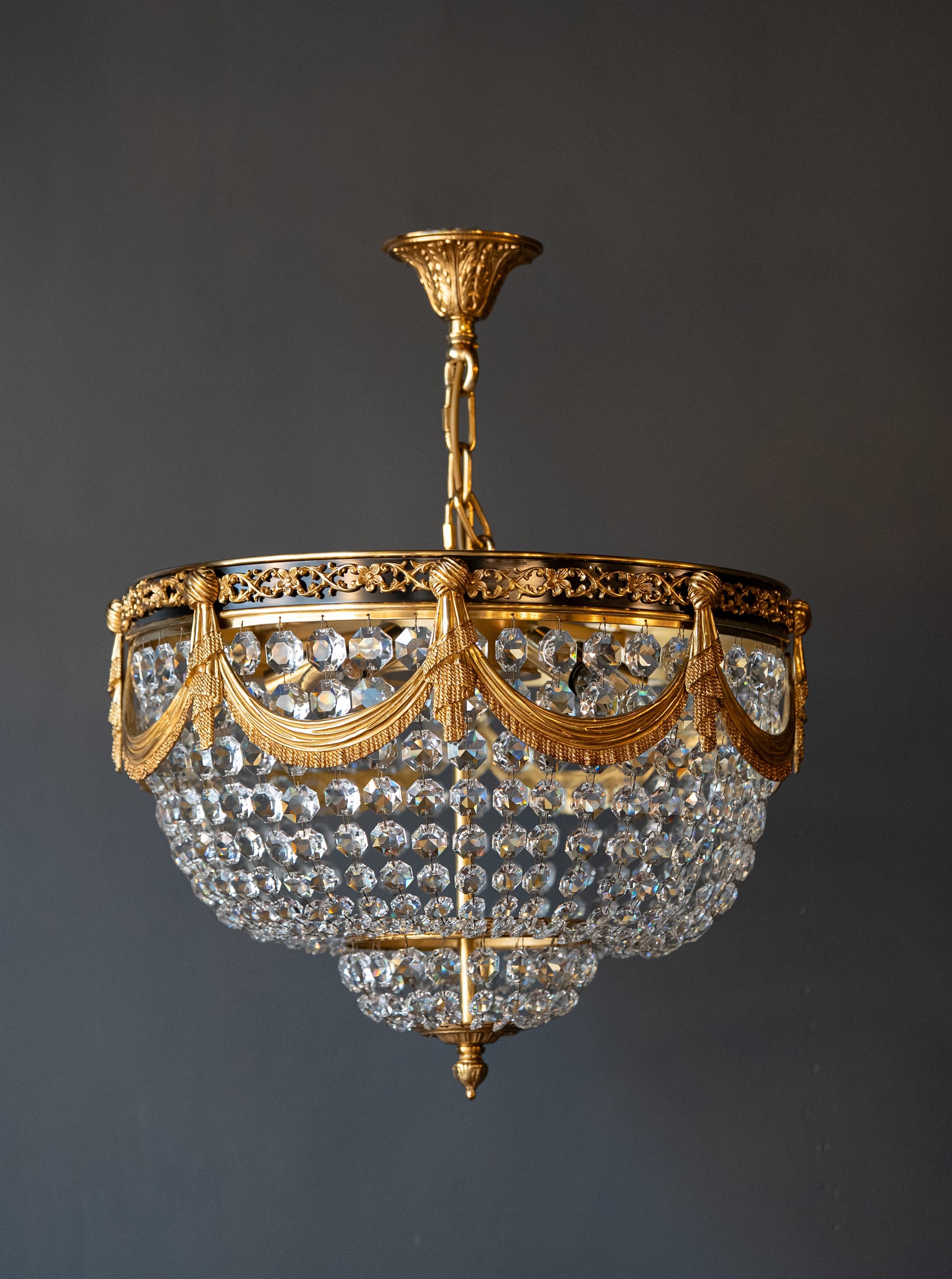 XXIe siècle et contemporain Lustre Plafonnier bas en cristal de laiton lustré doré Art Deco New en vente