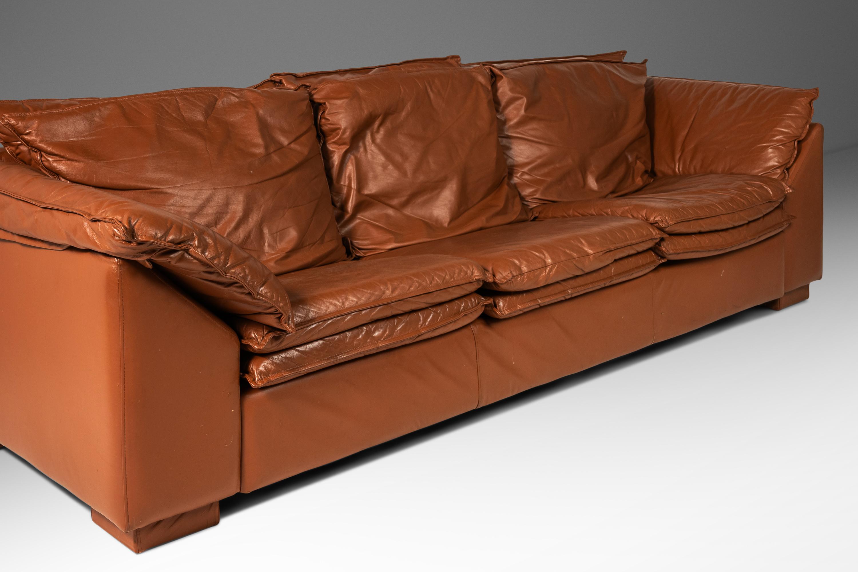 Low Profile Sofa in Cognac Brown Leather in the Manner of Niels Eilersen, 1980's For Sale 10
