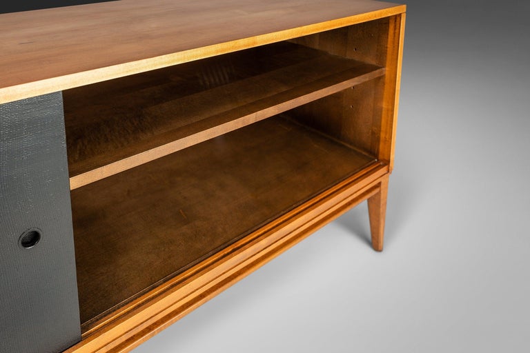 Low Profile Credenza in Maple by Paul Mccobb for Planner Group