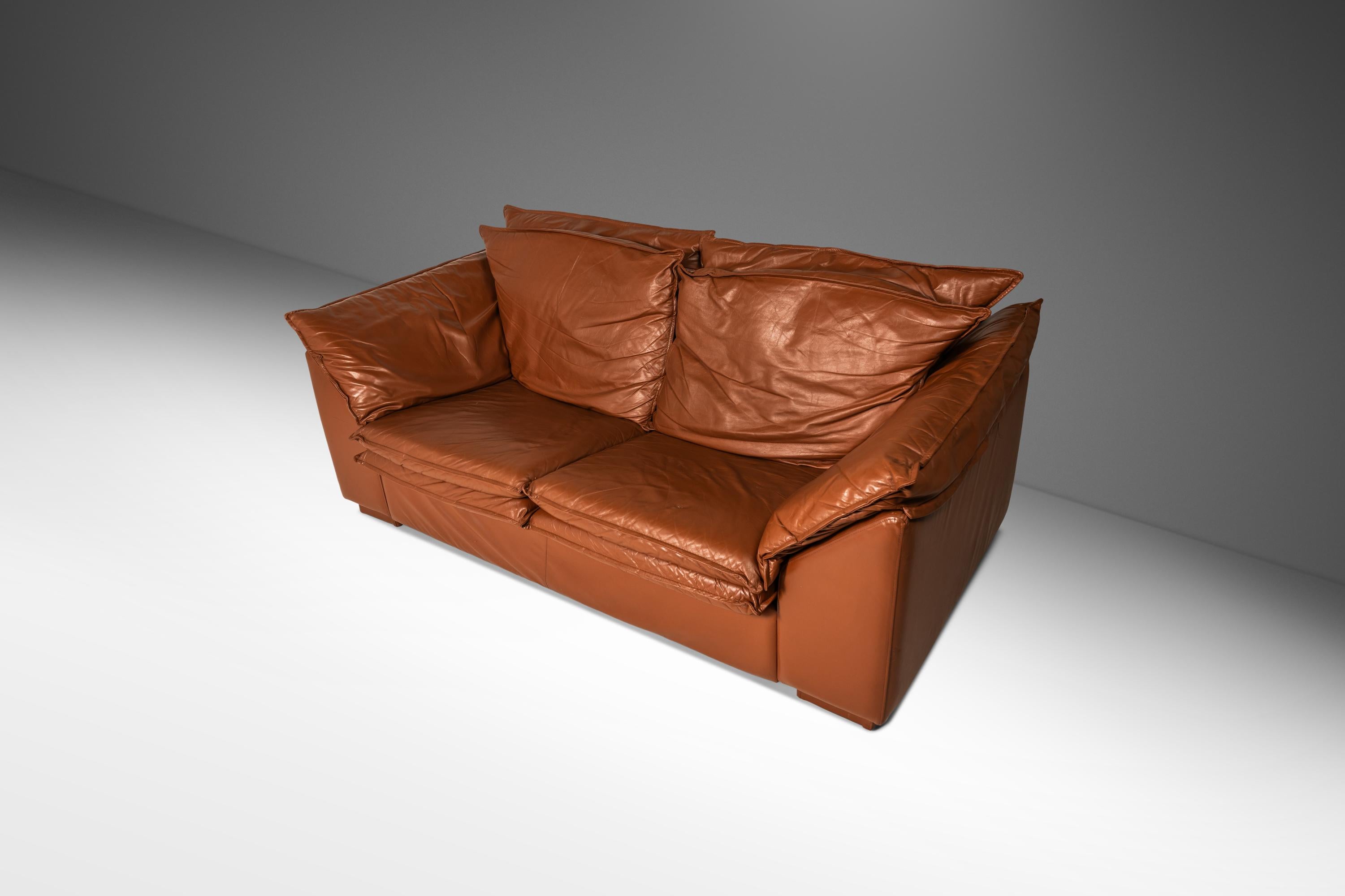Low Profile Loveseat Sofa in Leather in the Manner of Niels Eilersen, c. 1980's For Sale 4