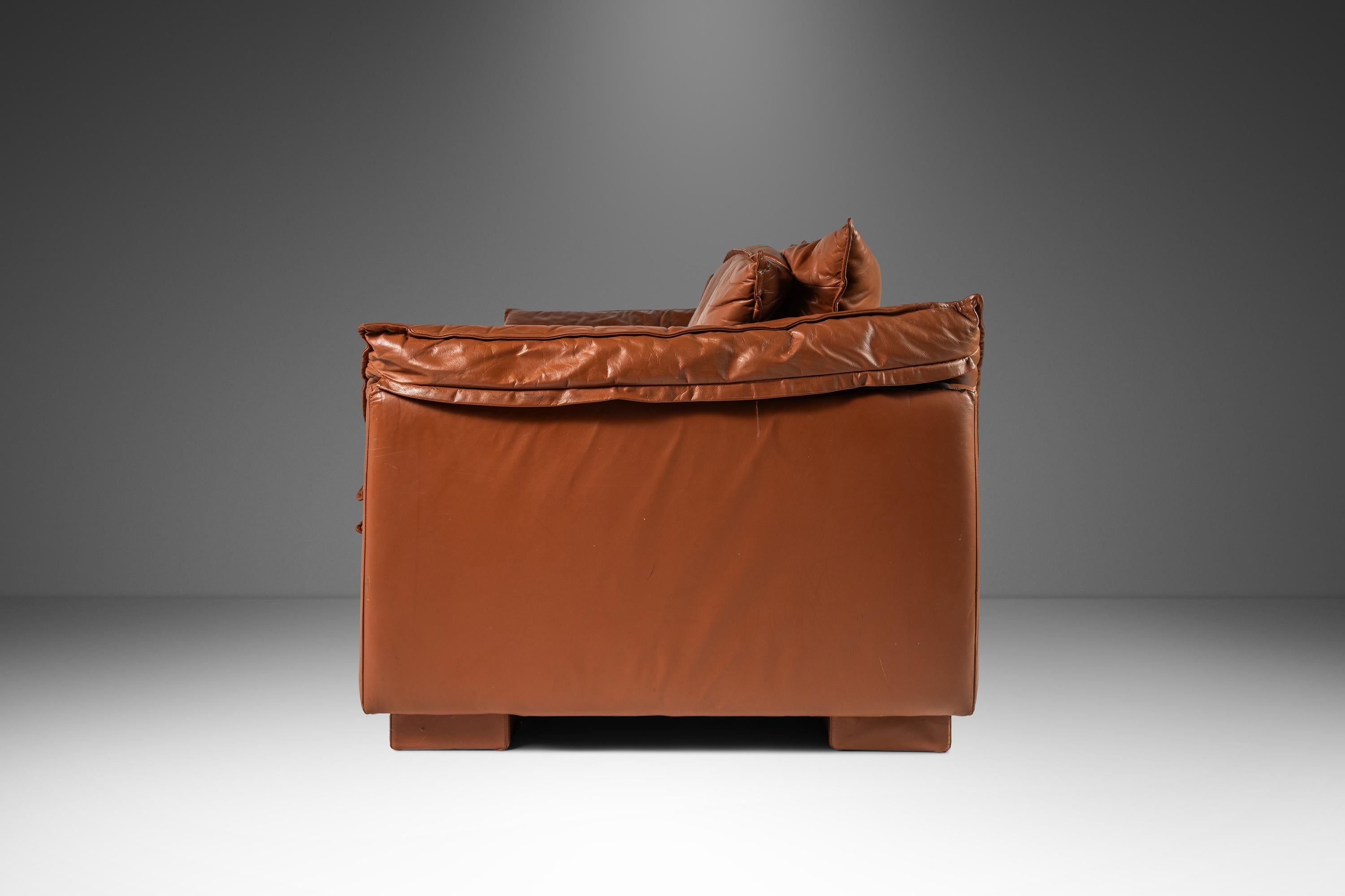 American Low Profile Loveseat Sofa in Leather in the Manner of Niels Eilersen, c. 1980's For Sale