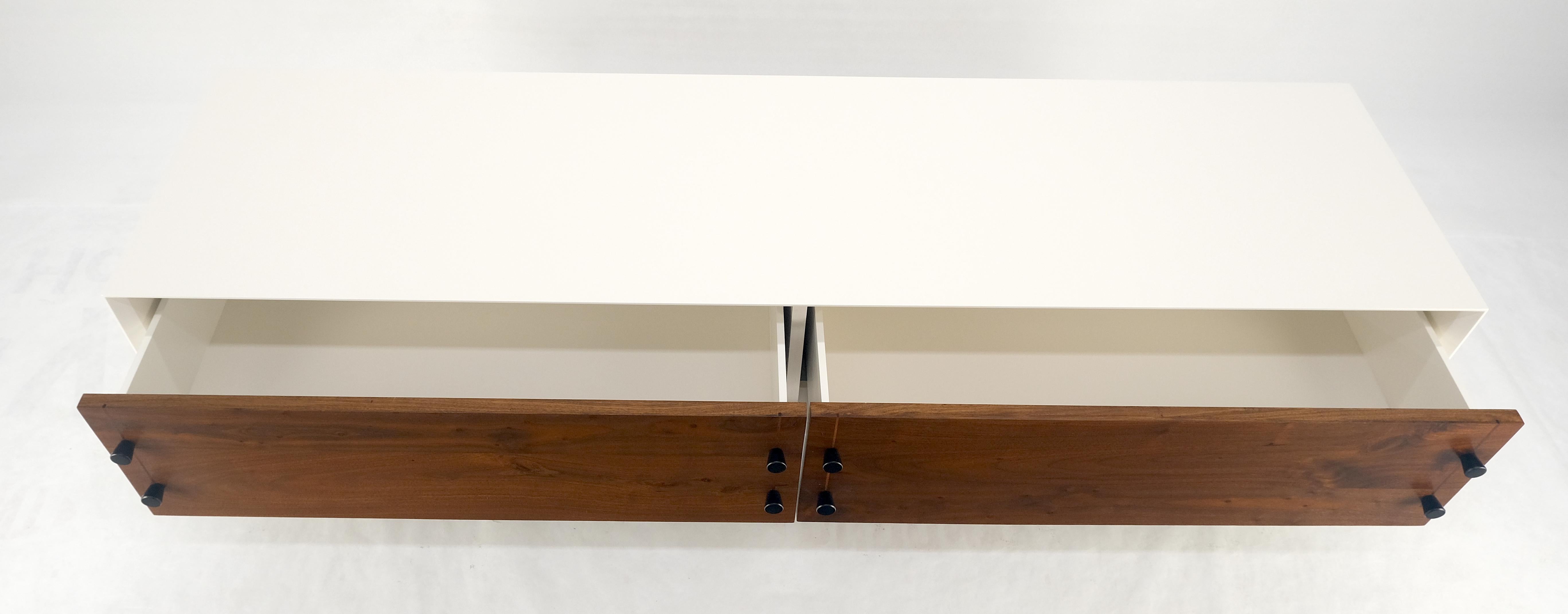 ¡Bajo Perfil Laca Blanca Nogal Aceitado Cajones Mueble TV Credenza Consola MINT! en venta 2