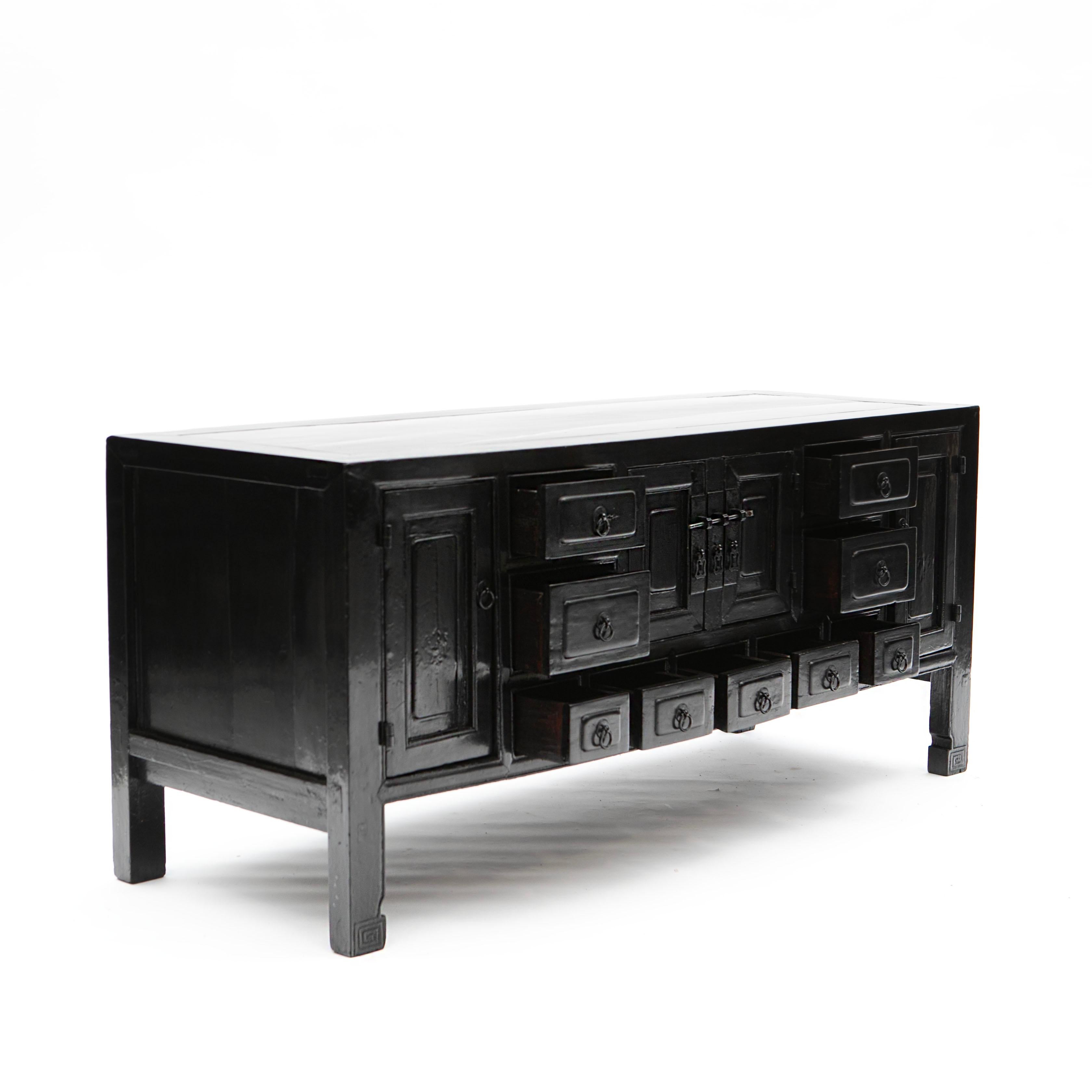 Chinese Low Qing Period Sideboard in Black Lacquer For Sale