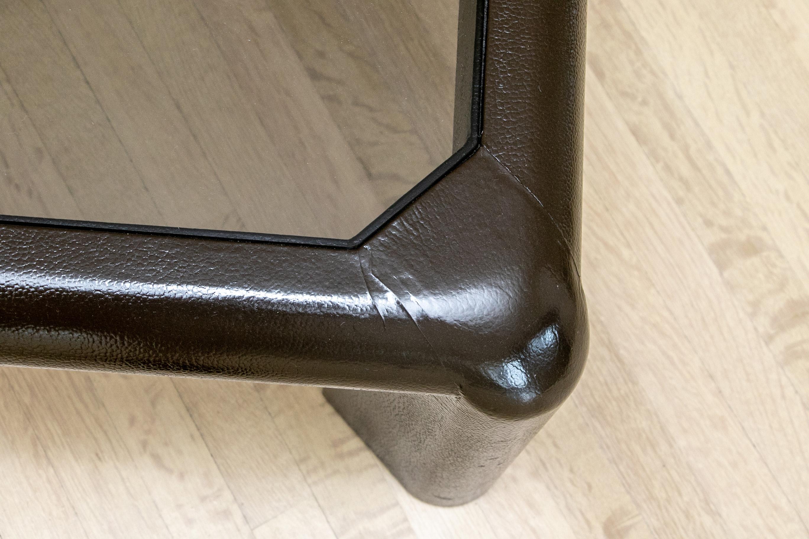 Niedriger rechteckiger Couchtisch im Stil von Karl Springer im Zustand „Relativ gut“ im Angebot in Bridgeport, CT