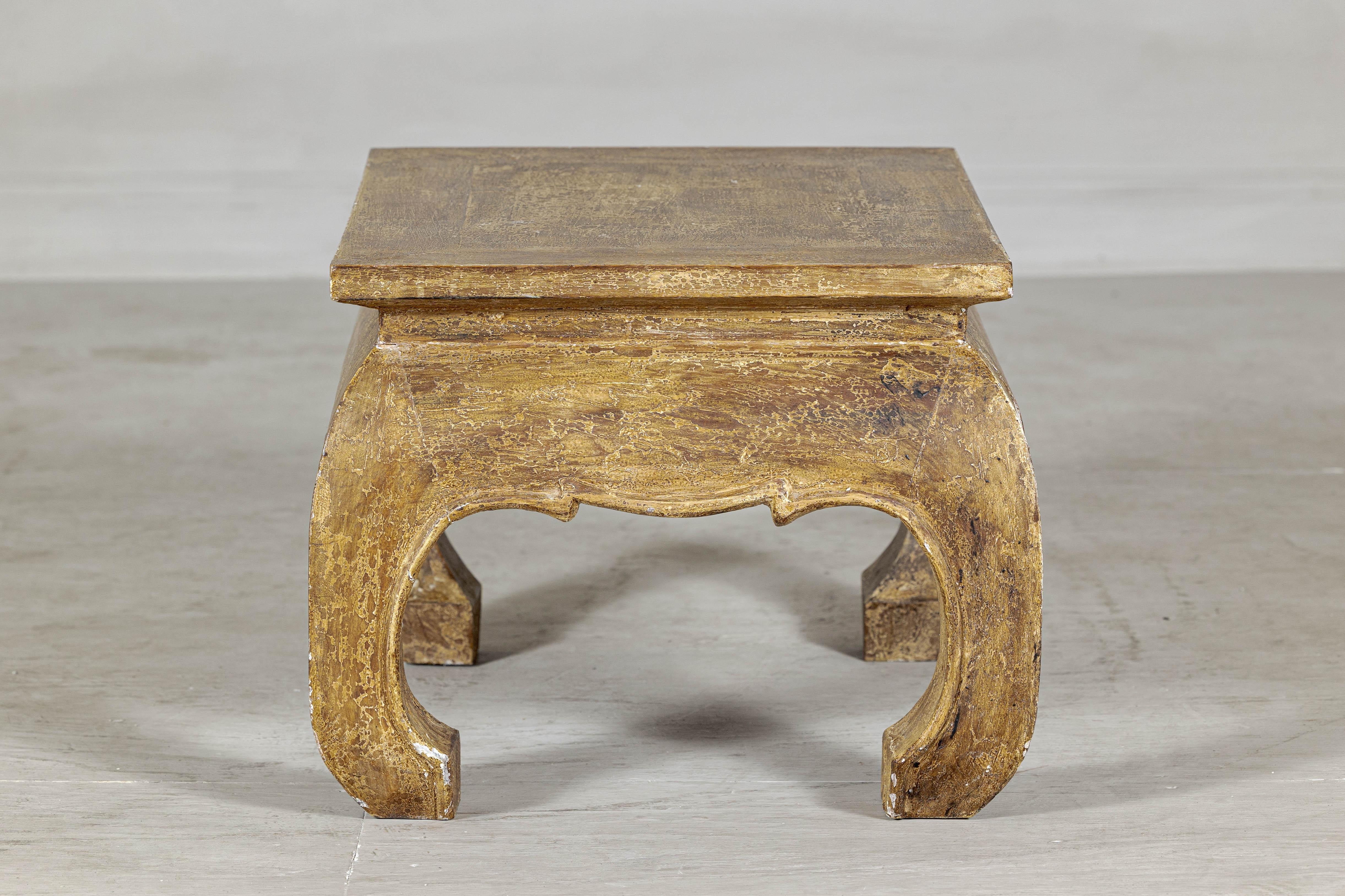 Low Rectangular Side Table with Distressed Finish and Carved Chow Legs In Good Condition For Sale In Yonkers, NY