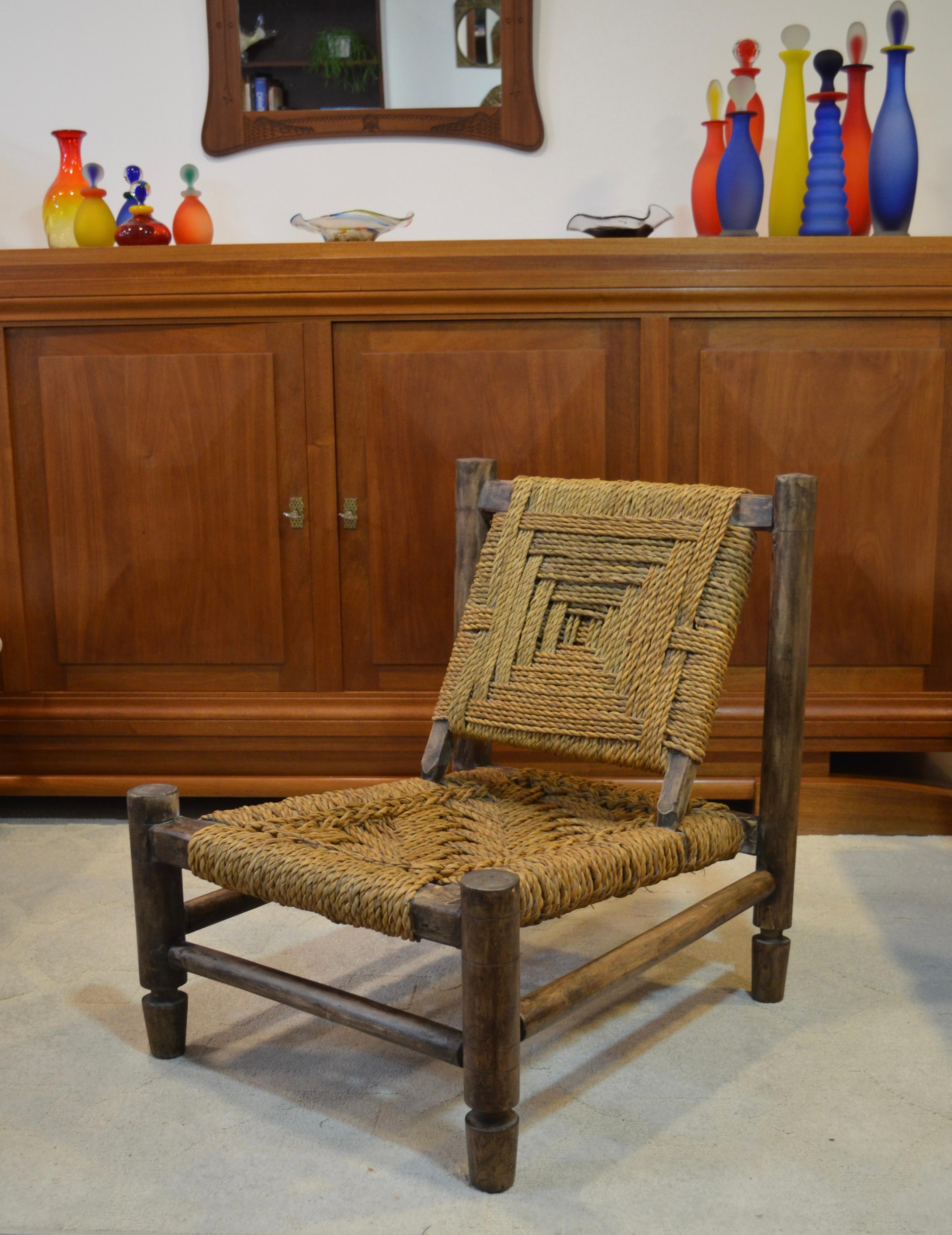 Sedia da salotto bassa in corda di Audoux-Minet, Francia, anni '50 in vendita 2