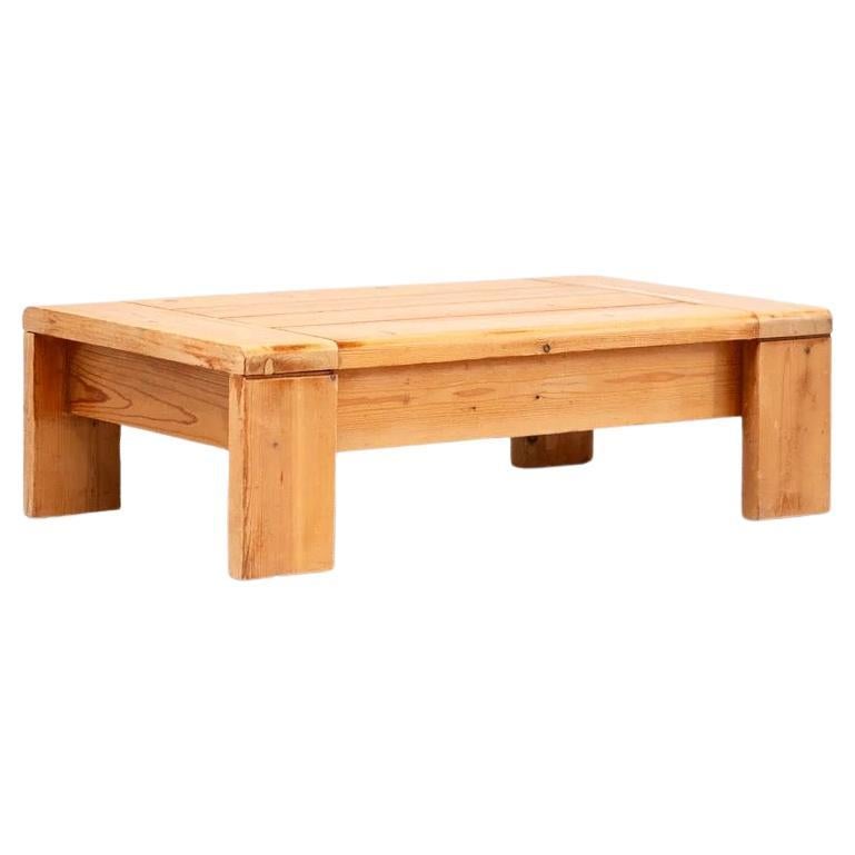 Low side table, France, Les Arcs, 1980s, Simple and sturdy construction For Sale