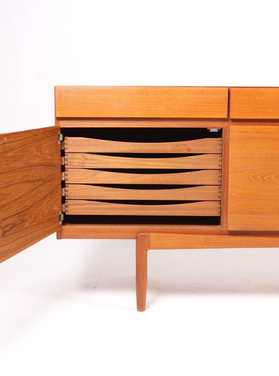 Low Sideboard by Ib Kofod-Larsen In Excellent Condition In Lejre, DK