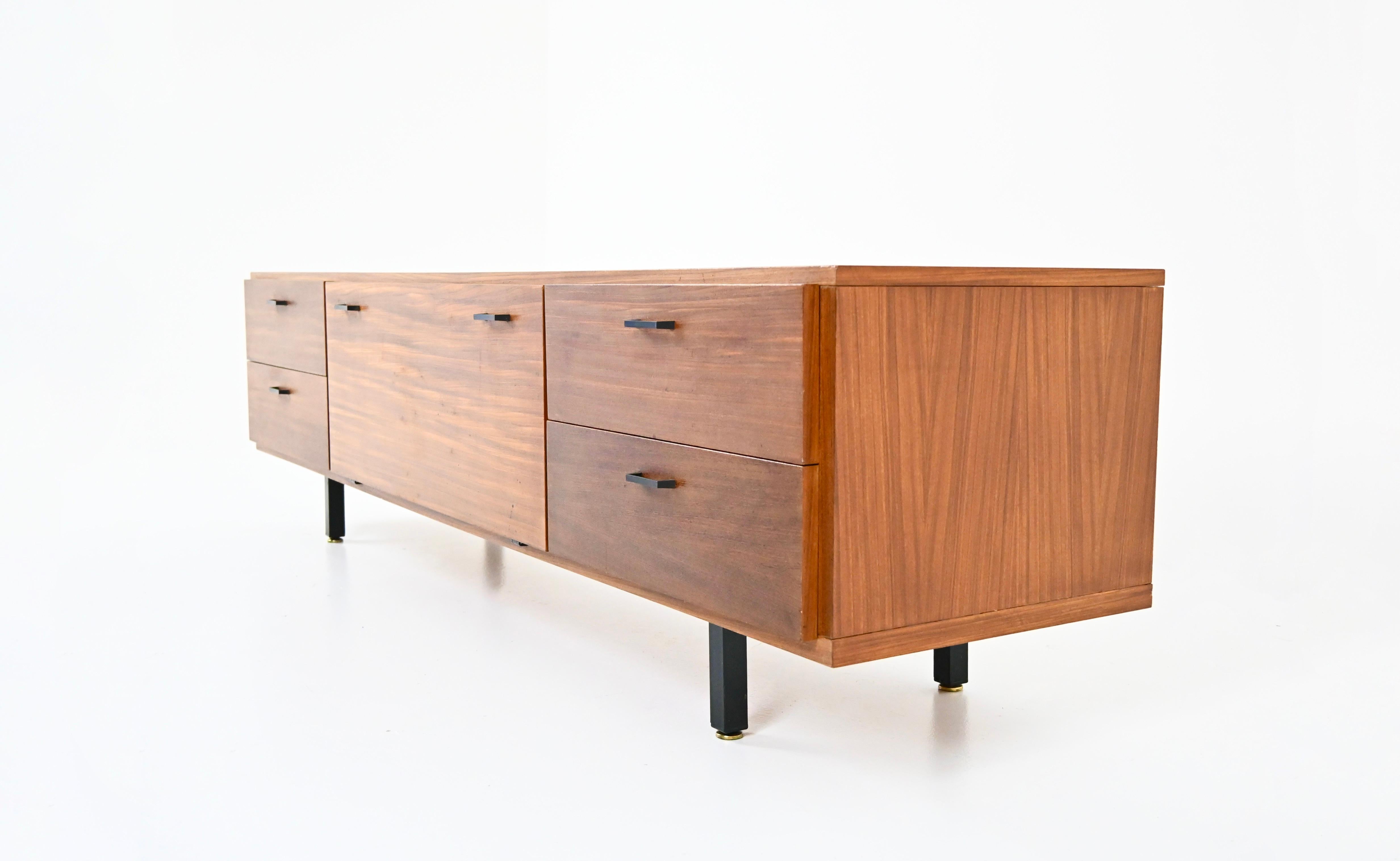 Low Sideboard by Simpla Lux , 1970s In Good Condition For Sale In bruxelles, BE
