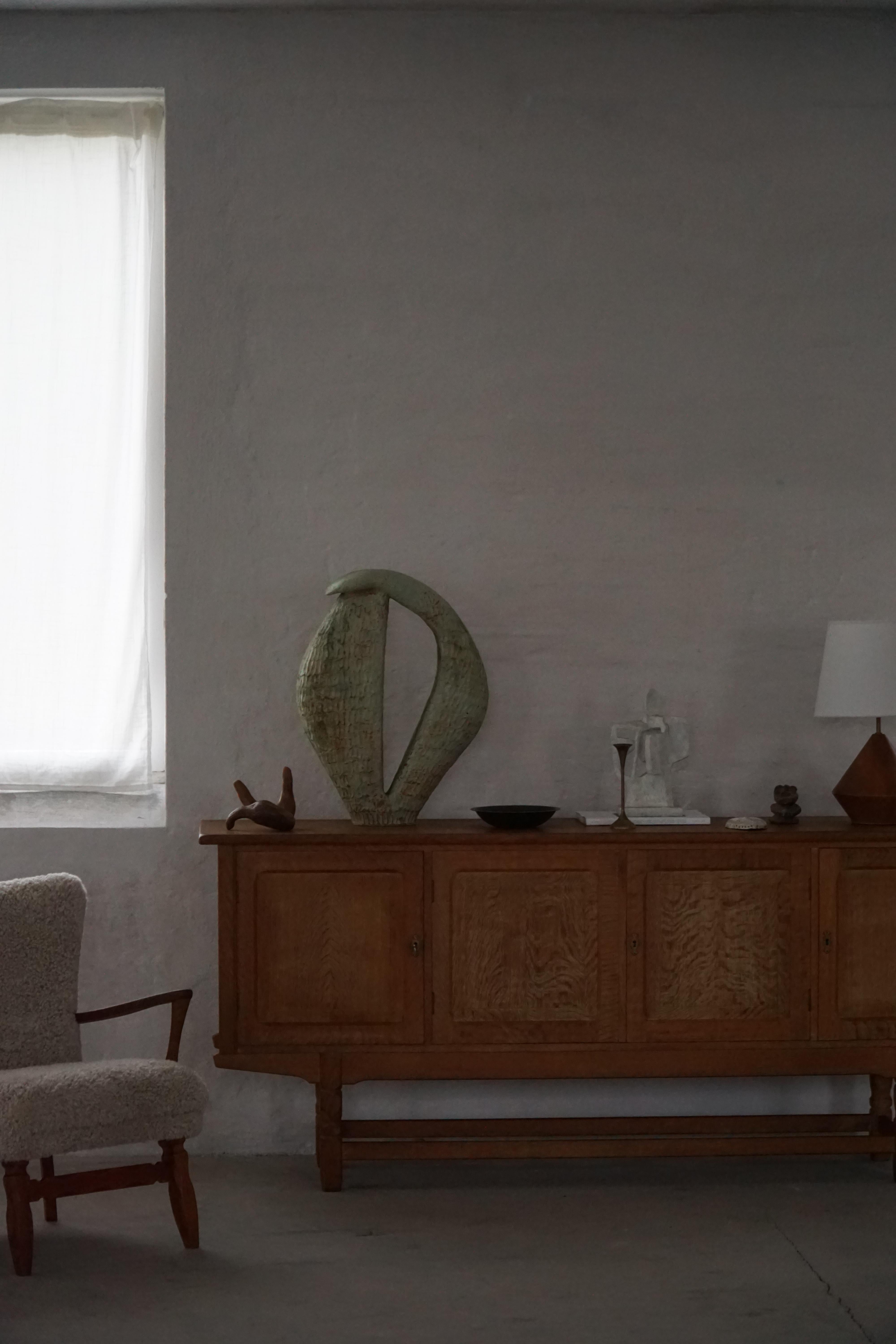 Low Sideboard in Oak, Mid Century Modern, Made by a Danish Cabinetmaker, 1960s en venta 8