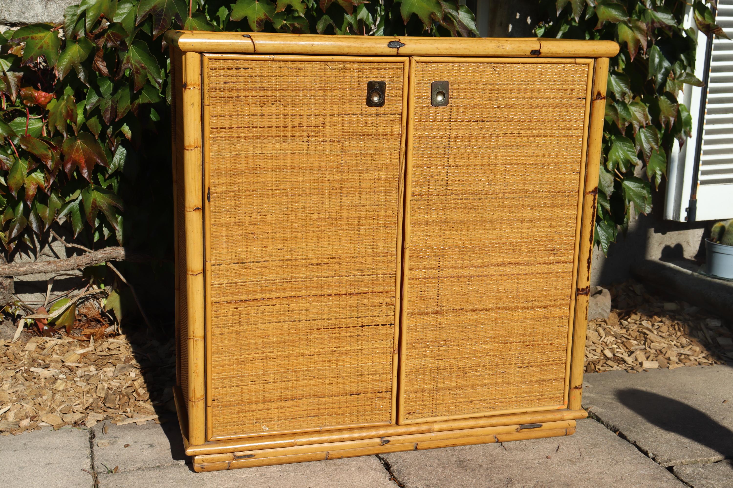 Low Sideboard In Rattan And Bamboo Signed By Dal Vera Italy 1960 (Böhmisch) im Angebot