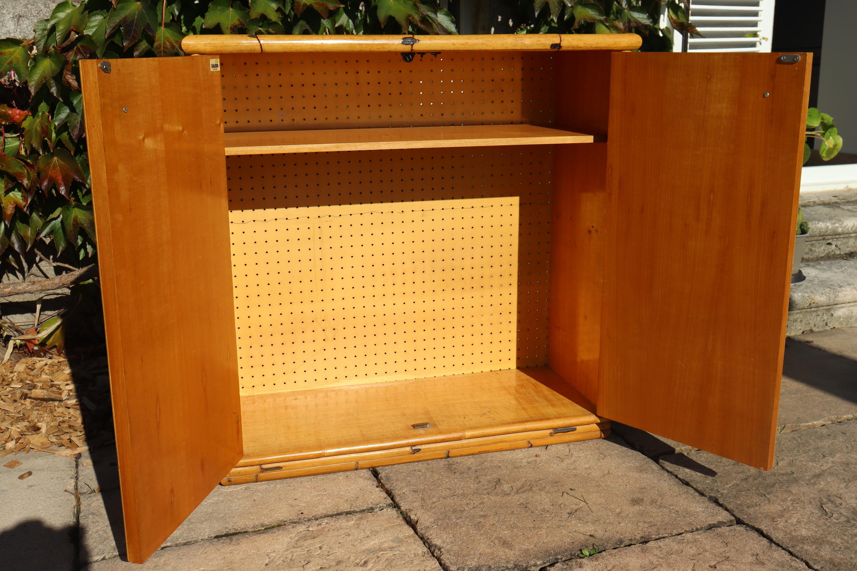 Low Sideboard In Rattan And Bamboo Signed By Dal Vera Italy 1960 im Angebot 1