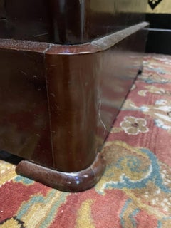 Credenza bassa del periodo Luigi Filippo in mogano