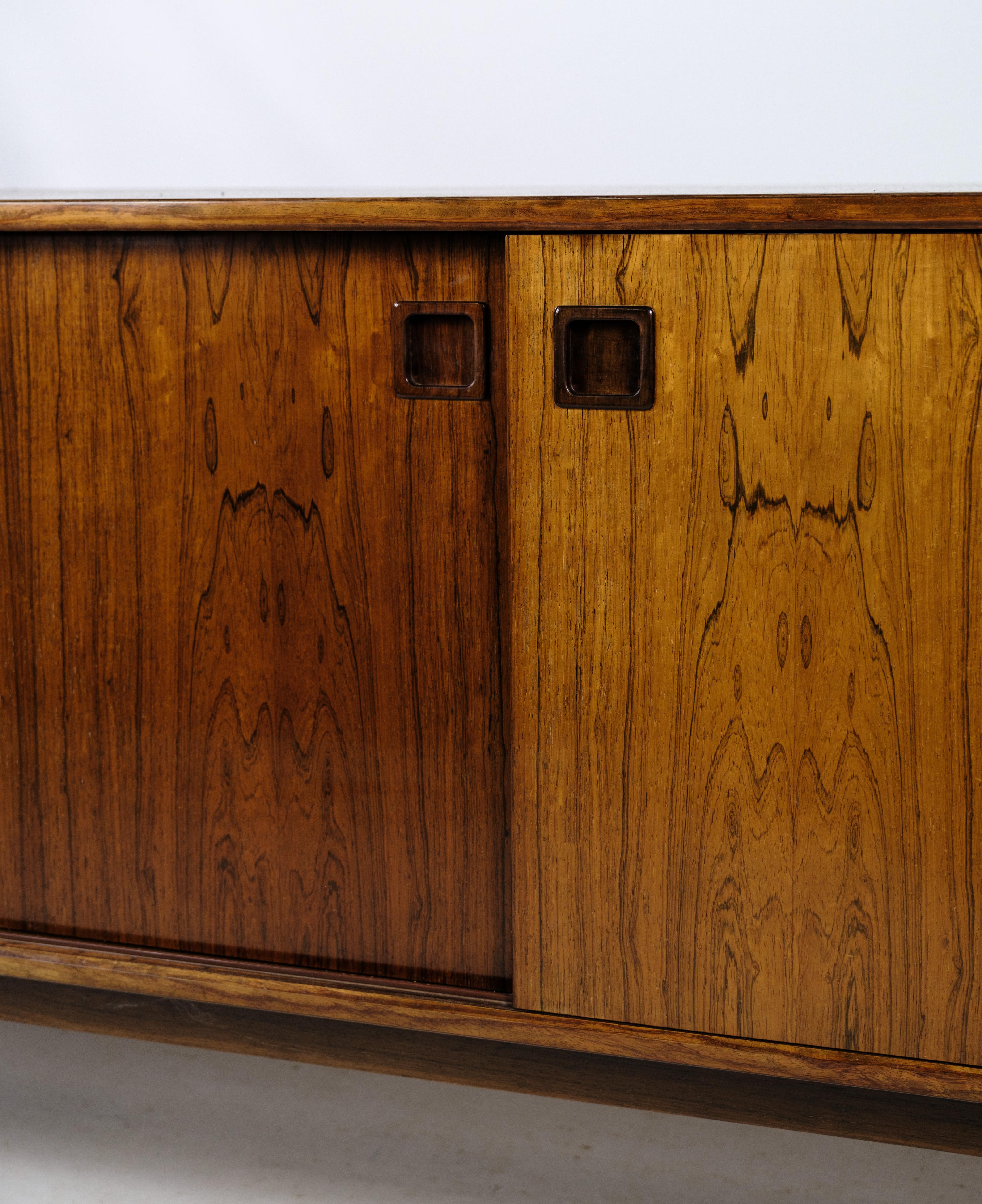 Low Sideboard By Omann Junior Made In Rosewood, Danish Design From 1960s In Good Condition For Sale In Lejre, DK
