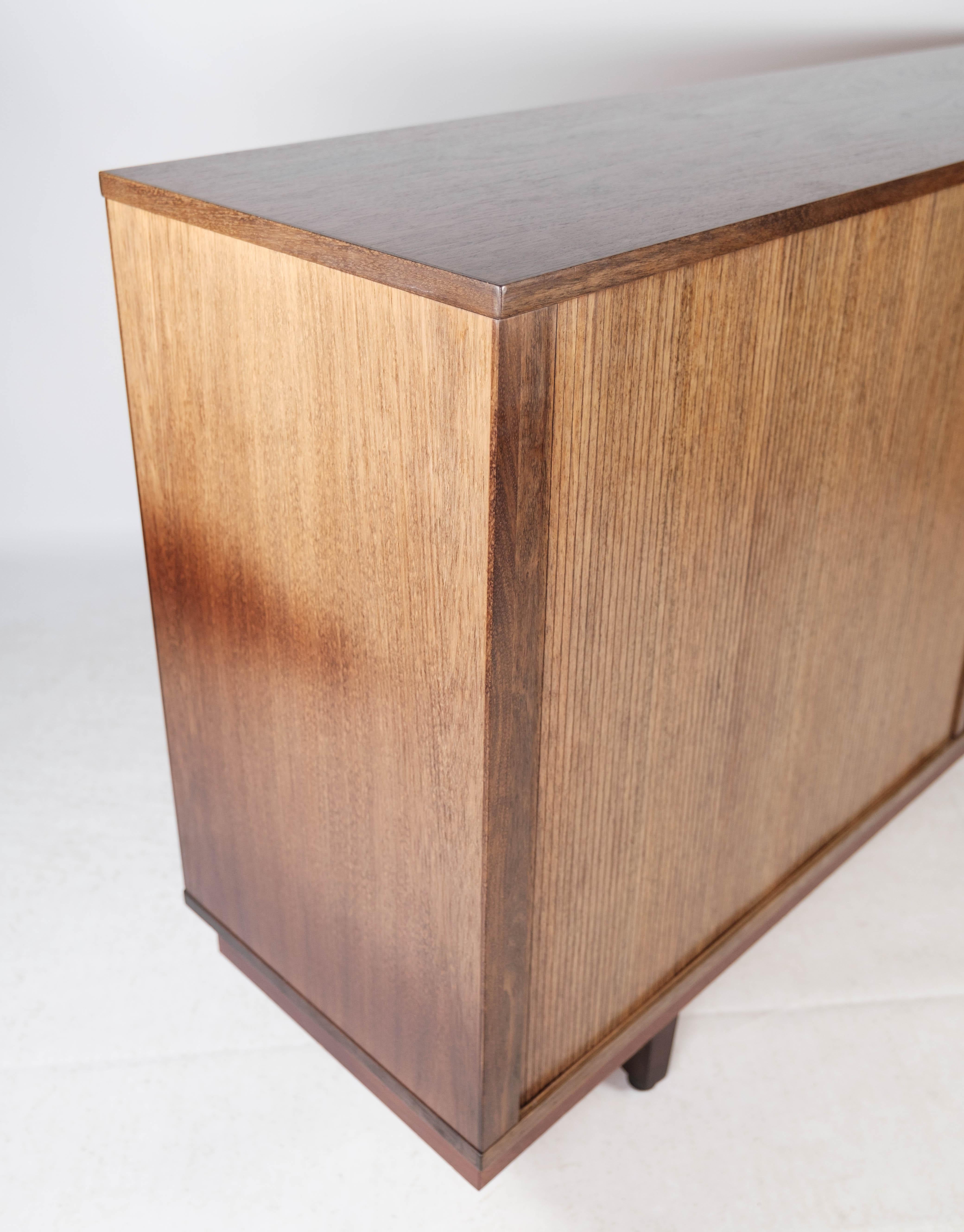 Low Sideboard with Sliding Doors in Rosewood of Danish Design from the 1960s 12