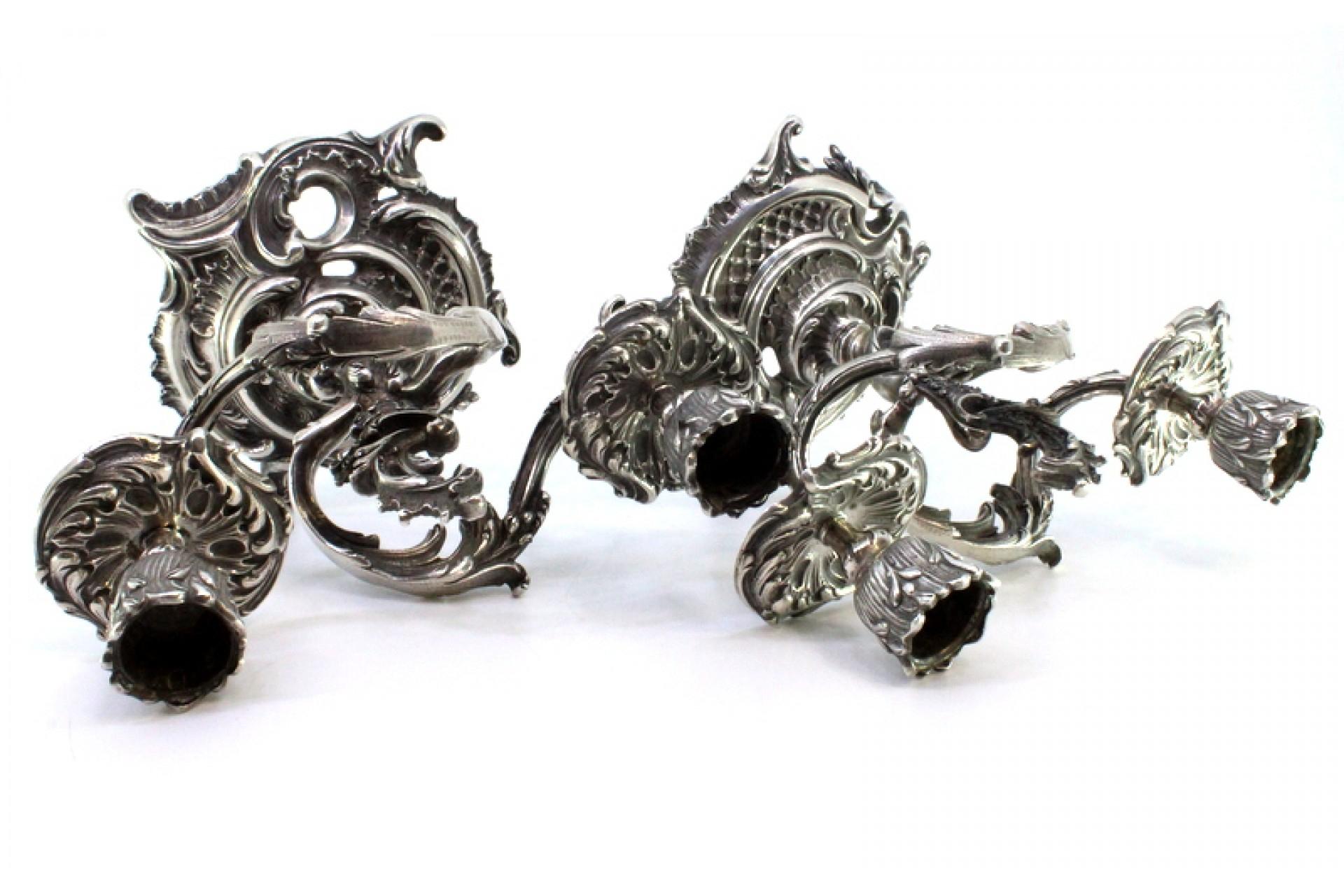 19th Century Low silver two-light candelabra with shells, garlands and cut-out bases For Sale