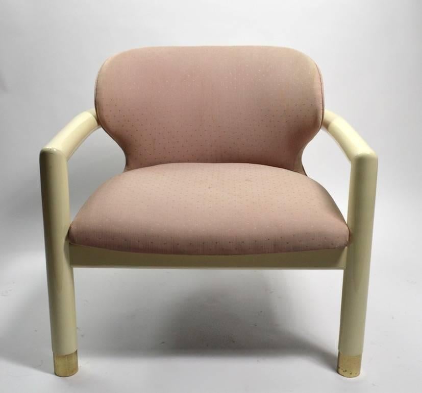 Low Slung Lounge Chair von Century Furniture Company (amerikanisch) im Angebot