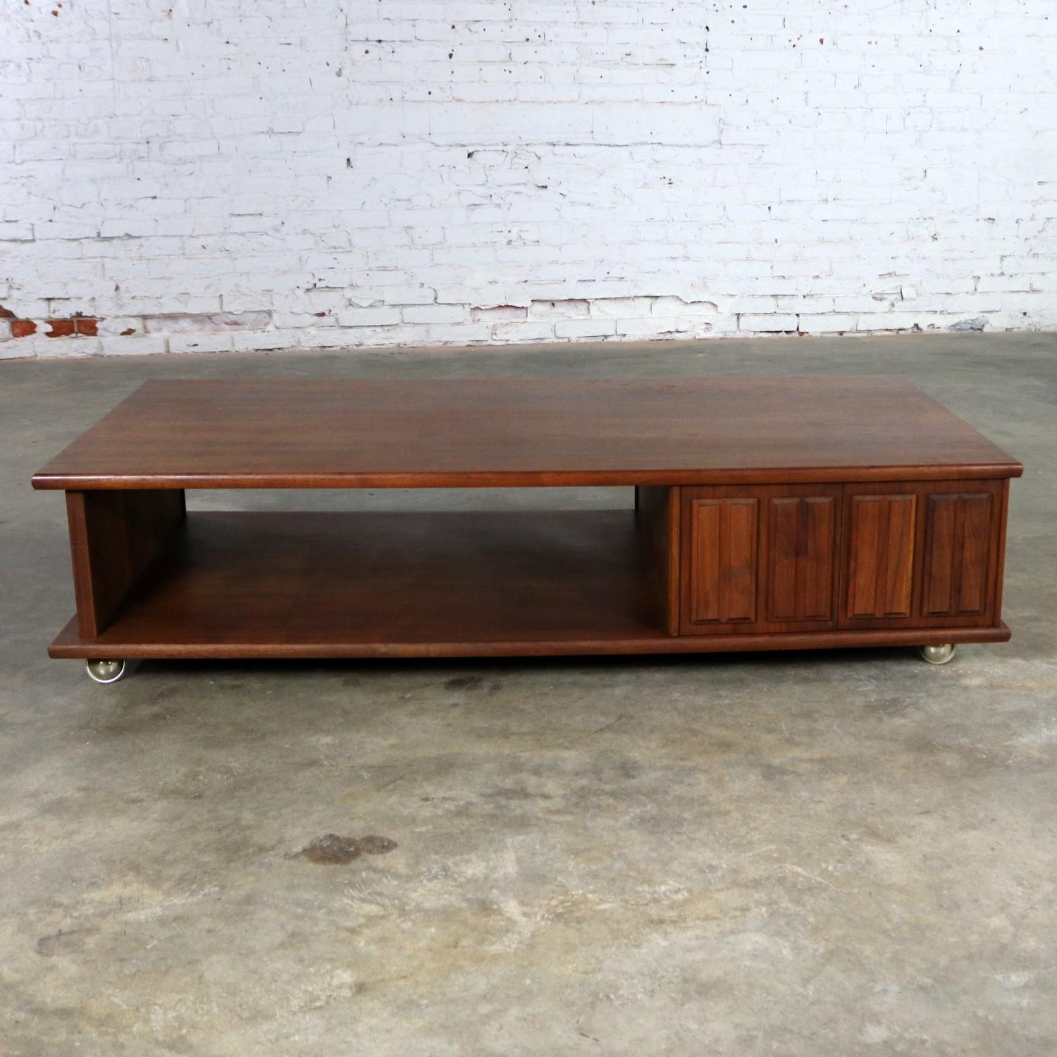 rolling coffee table with storage