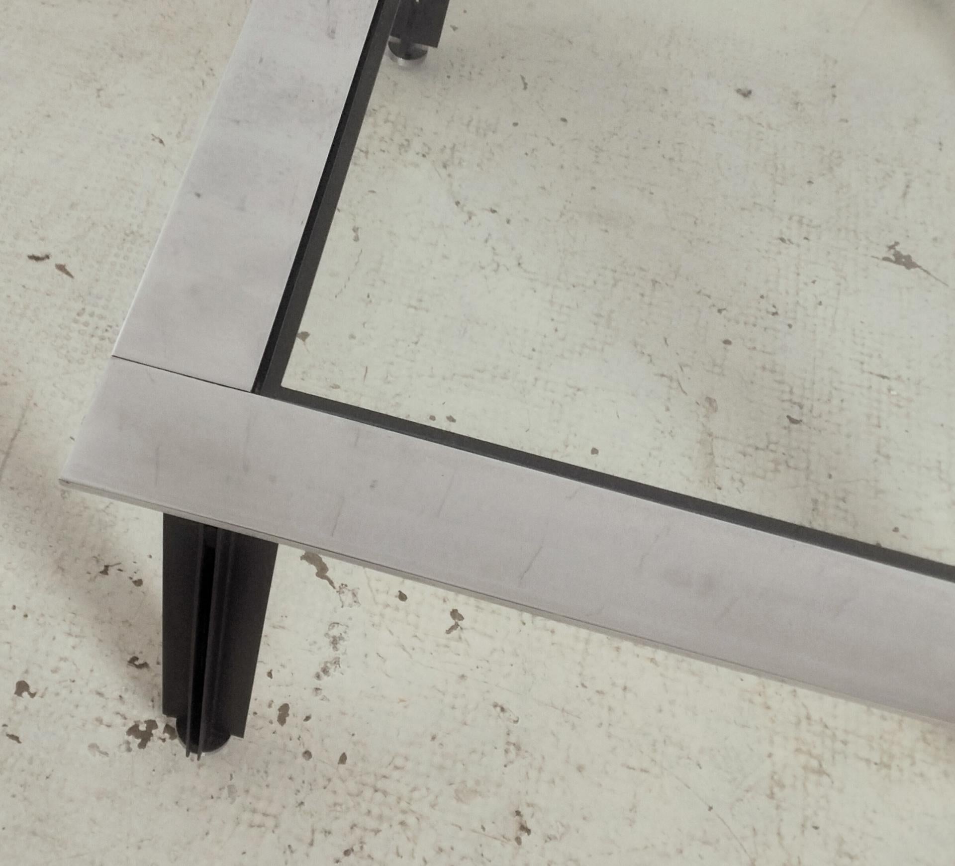 Petite table basse Fasce cromate T10 de L.C. Dominioni pour Azucena 60s Bon état - En vente à Padova, IT