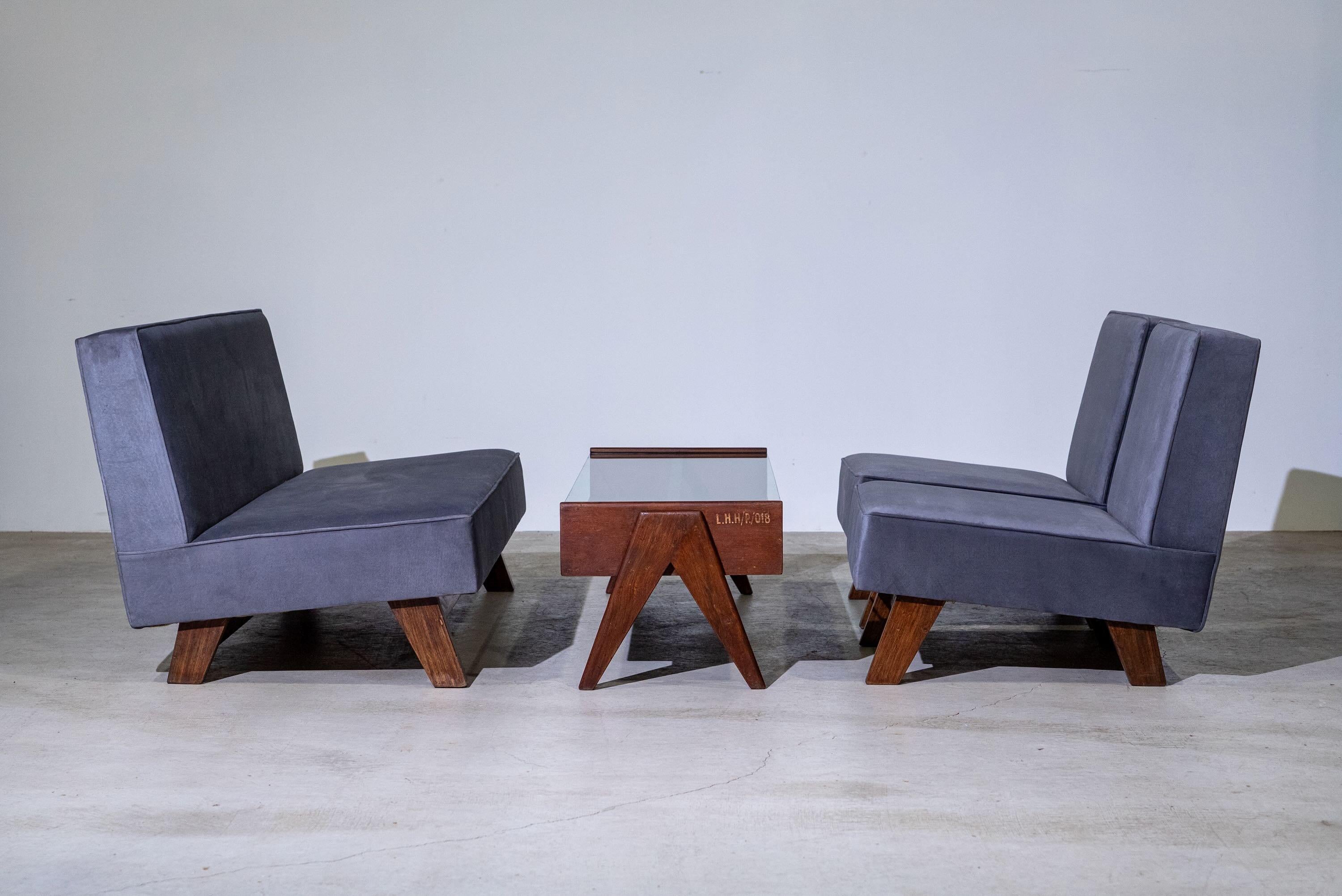 20th Century Low Sofa Cushion by Le Corbusier, Pierre Jeanneret for Chandigarh, Circa 1955 For Sale