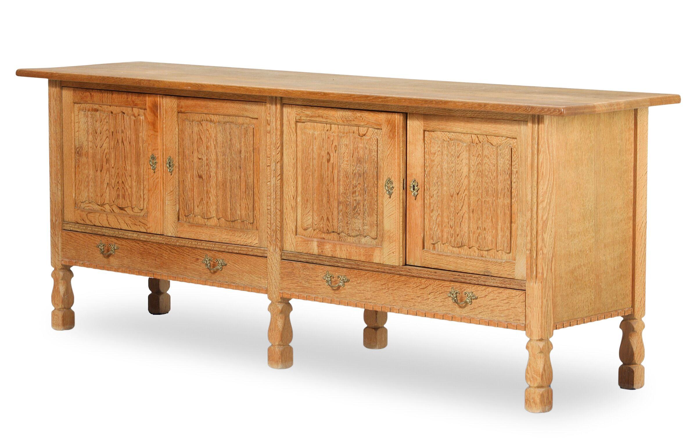 Beautiful low credenza by  Henning 