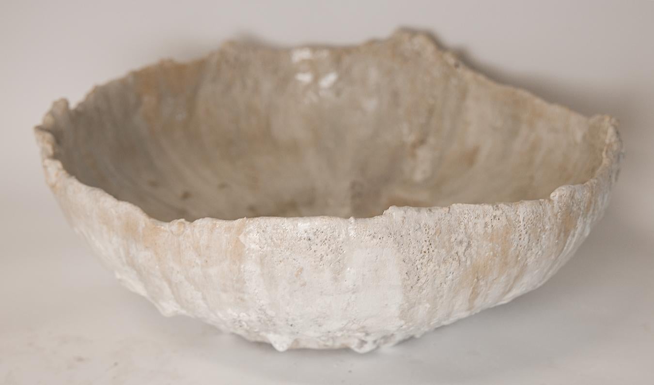 Fait main Low Stoneware  Bowl Vessel en vente