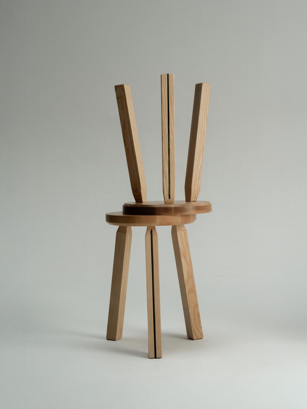 Français Tabouret bas en frêne, fabriqué à la main en France en vente