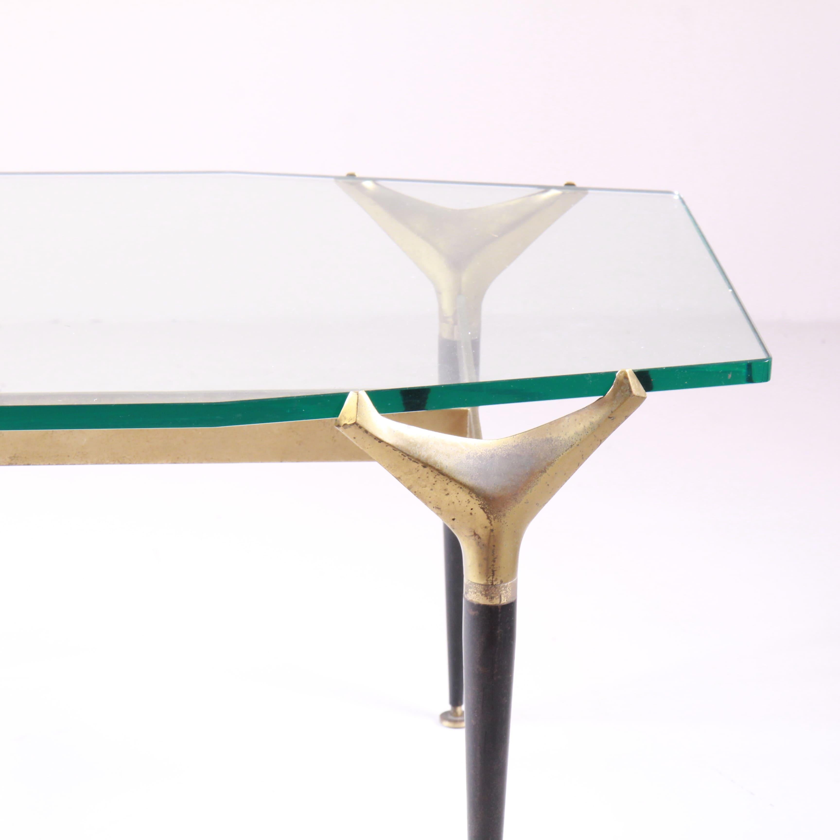Low Table Attributed to Fontanaarte For Sale 3