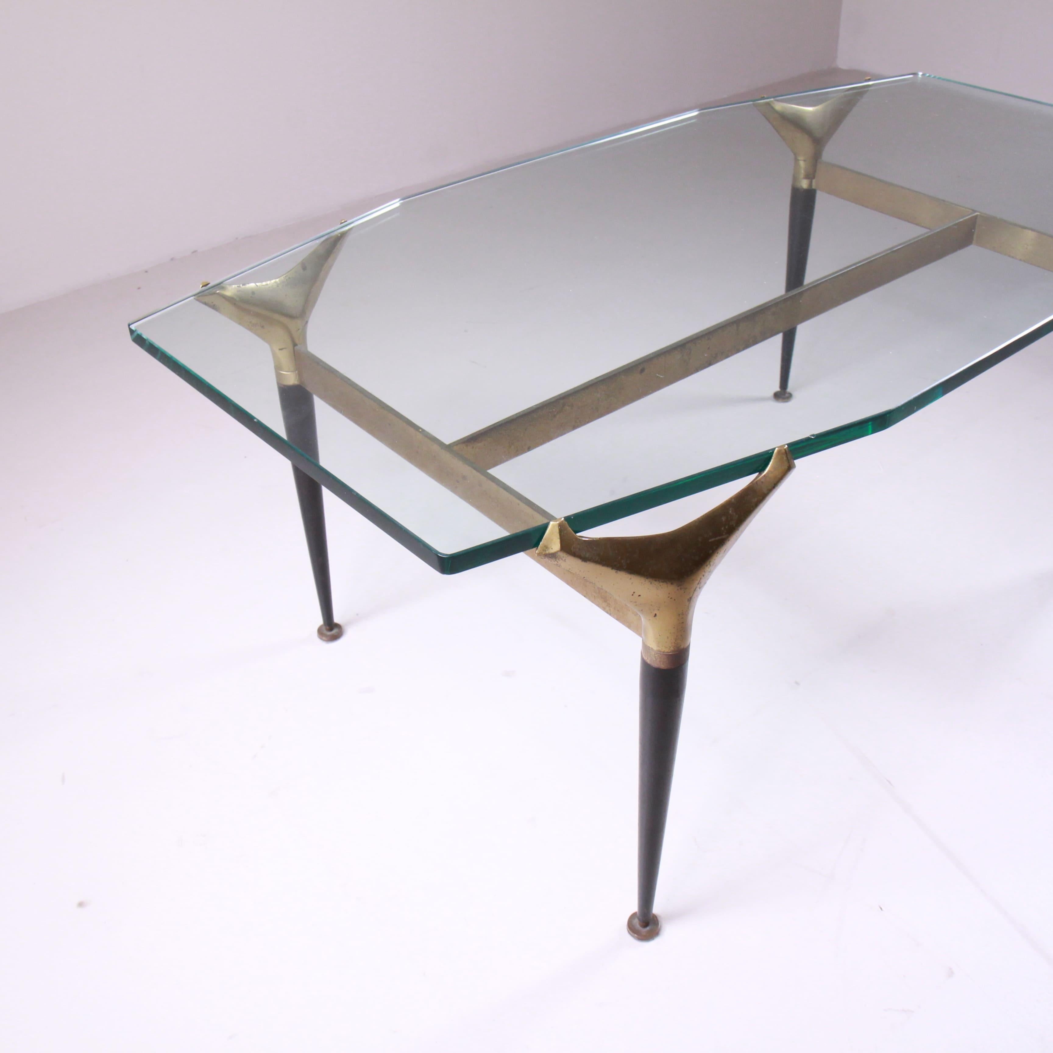 Low Table Attributed to Fontanaarte For Sale 7