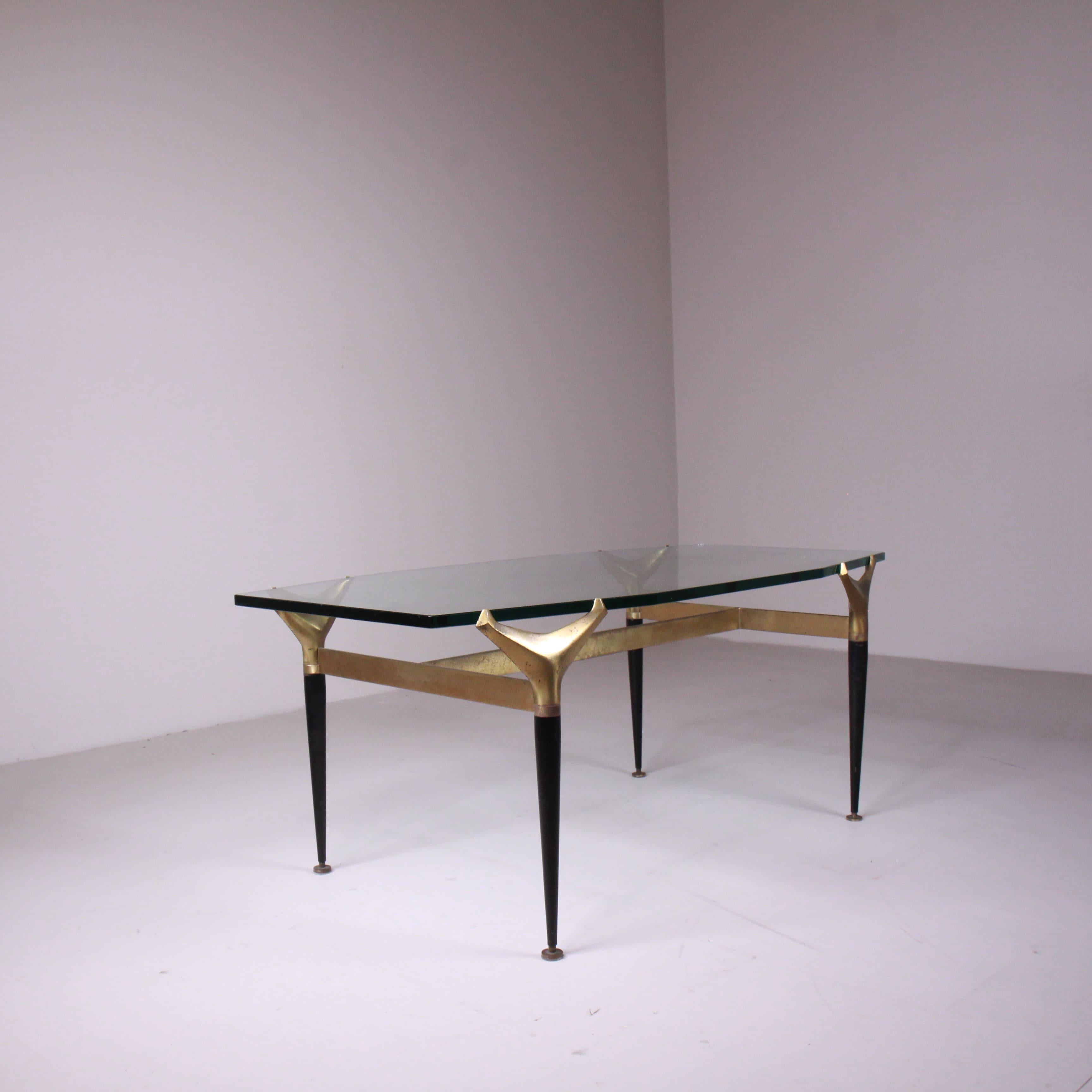 Low Table Attributed to Fontanaarte For Sale 8