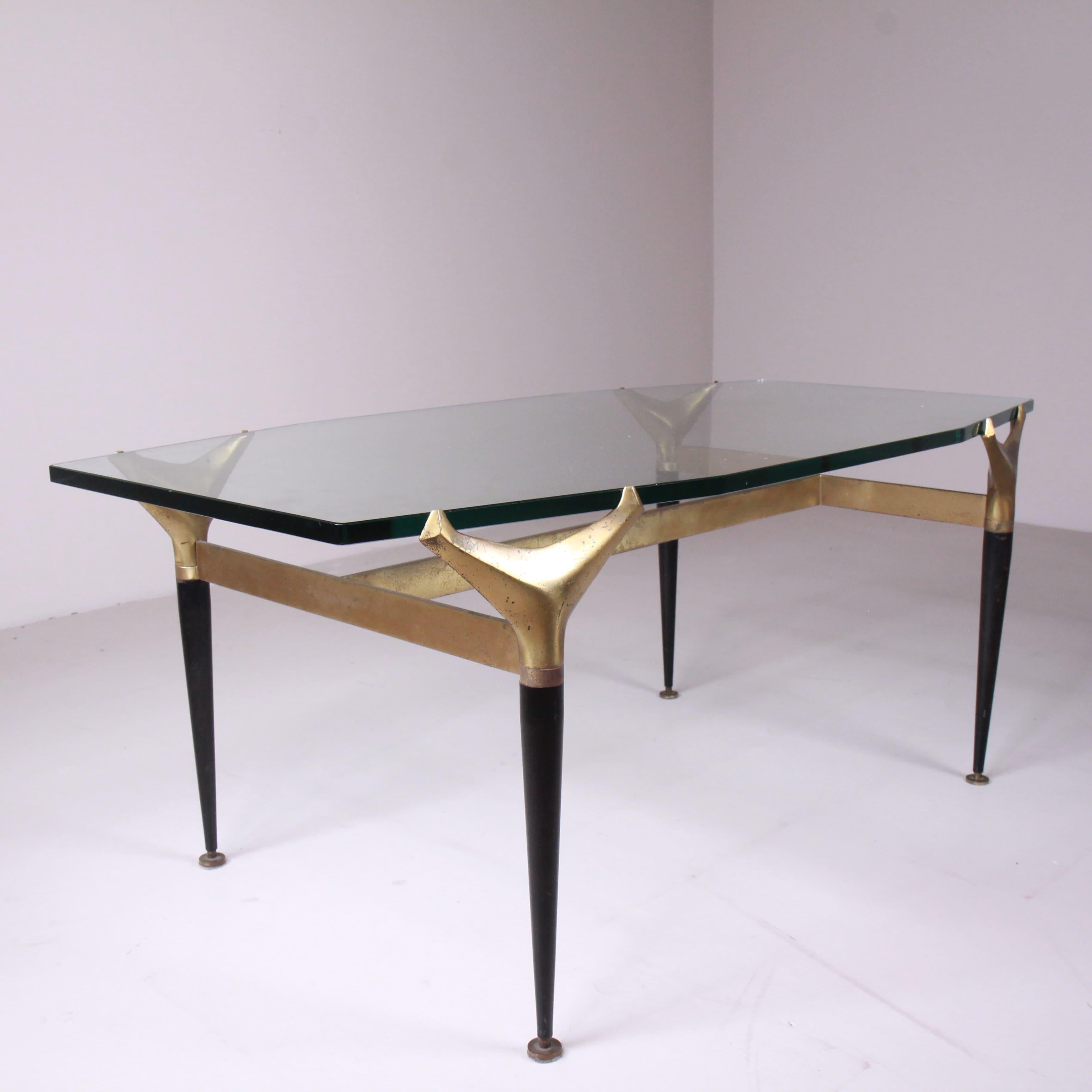 Low Table Attributed to Fontanaarte For Sale 9
