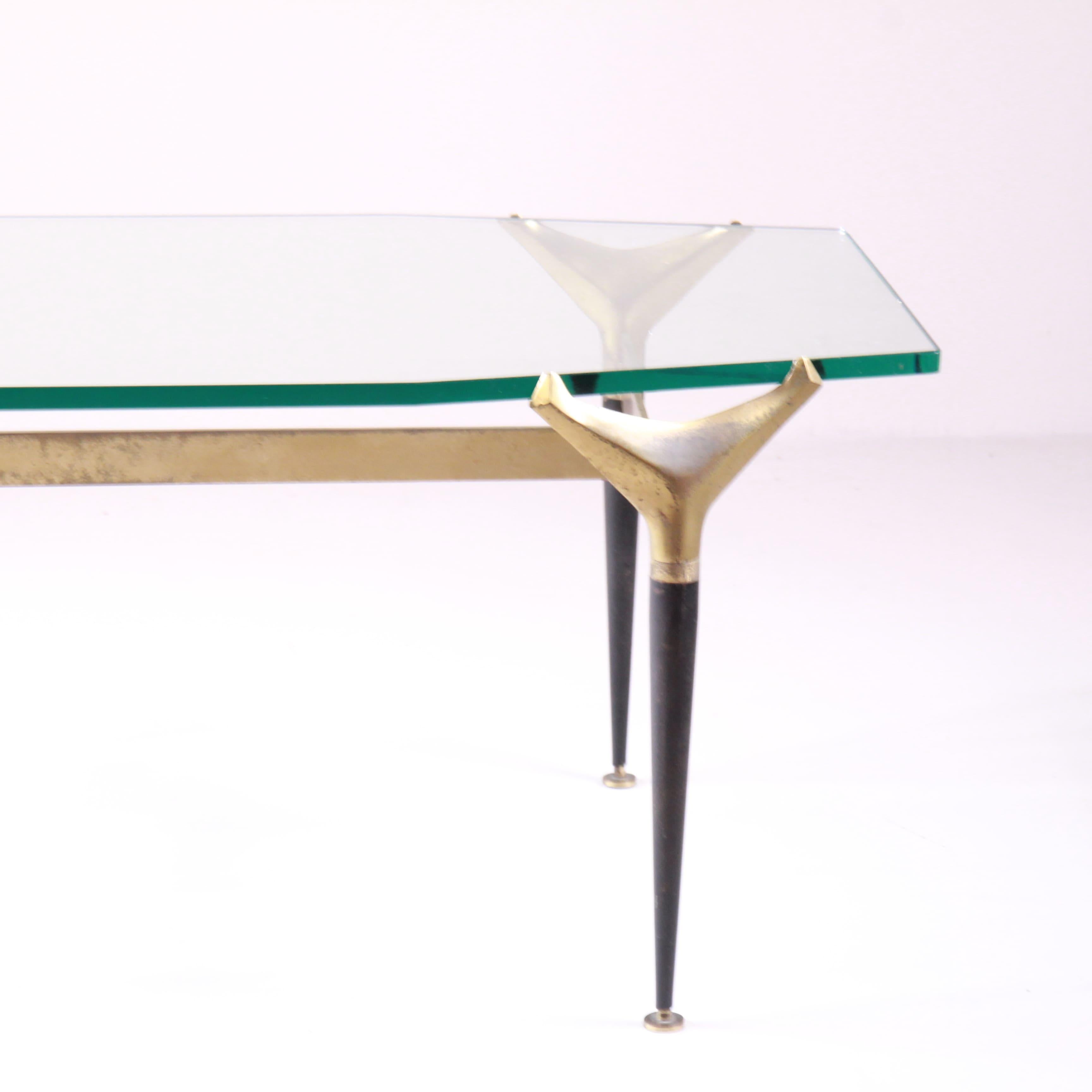 Low Table Attributed to Fontanaarte For Sale 2