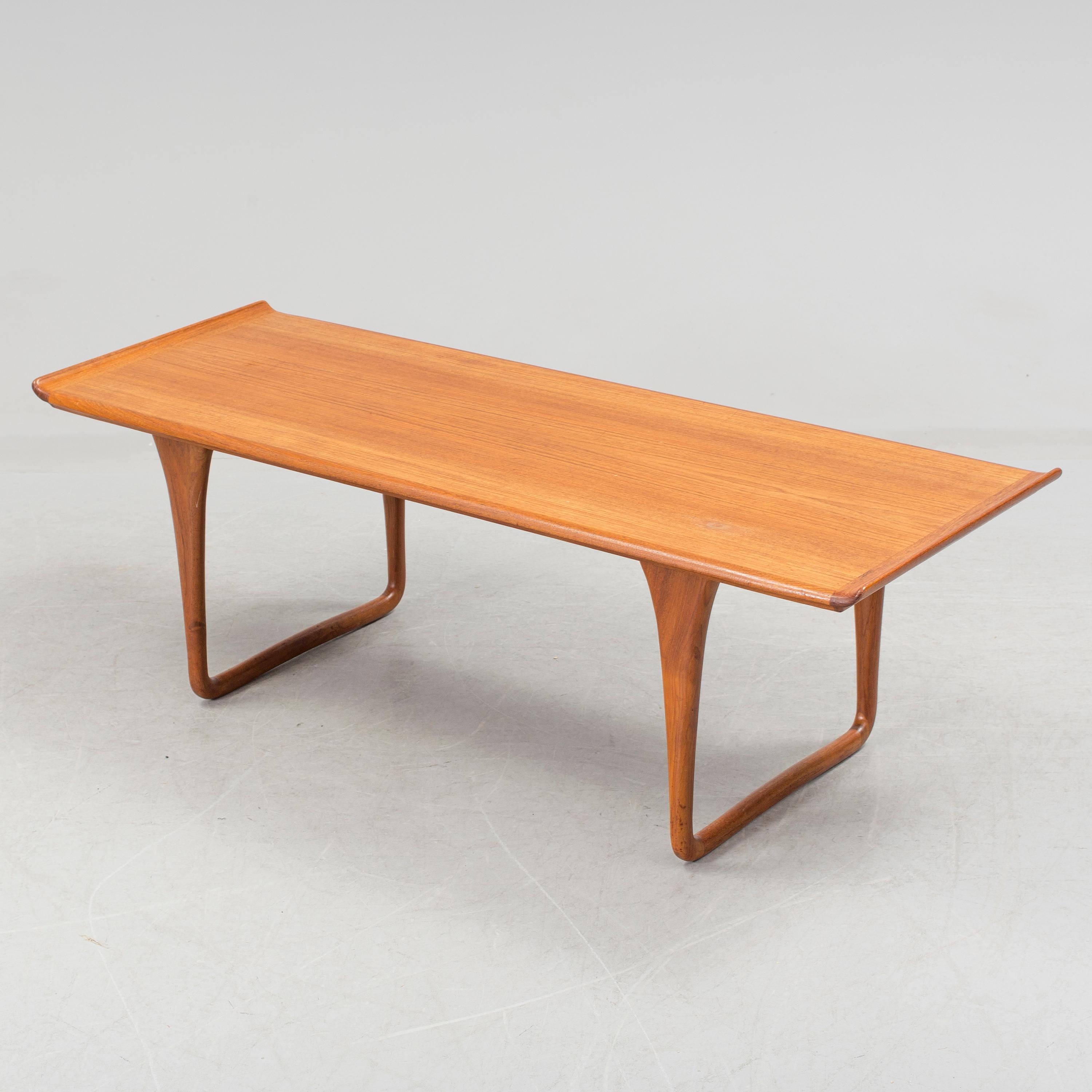 Mid-Century Modern Low table by Svante Skogh for Seffle Mobelfarik Teak Sweden, 1960s For Sale
