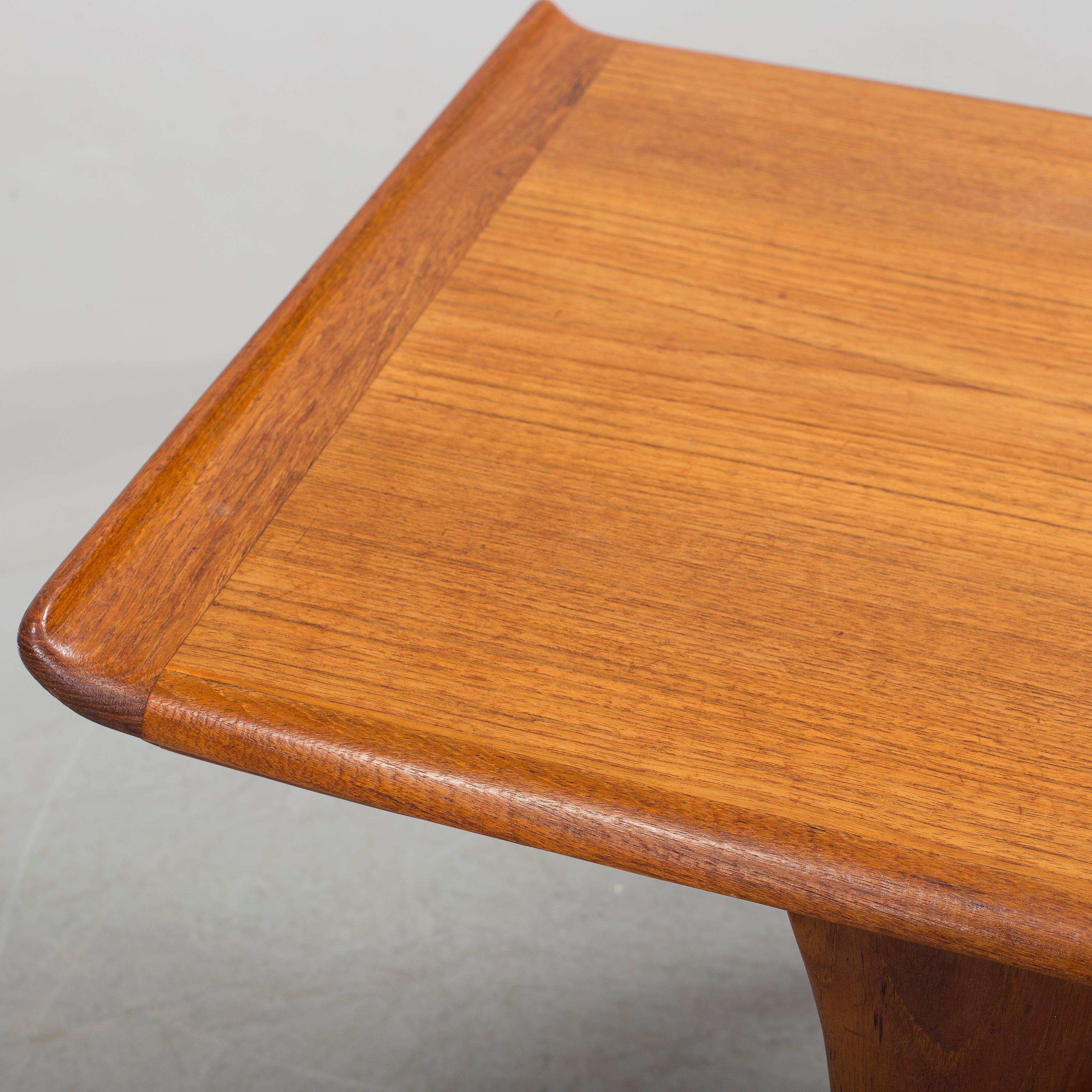 Swedish Low table by Svante Skogh for Seffle Mobelfarik Teak Sweden, 1960s For Sale