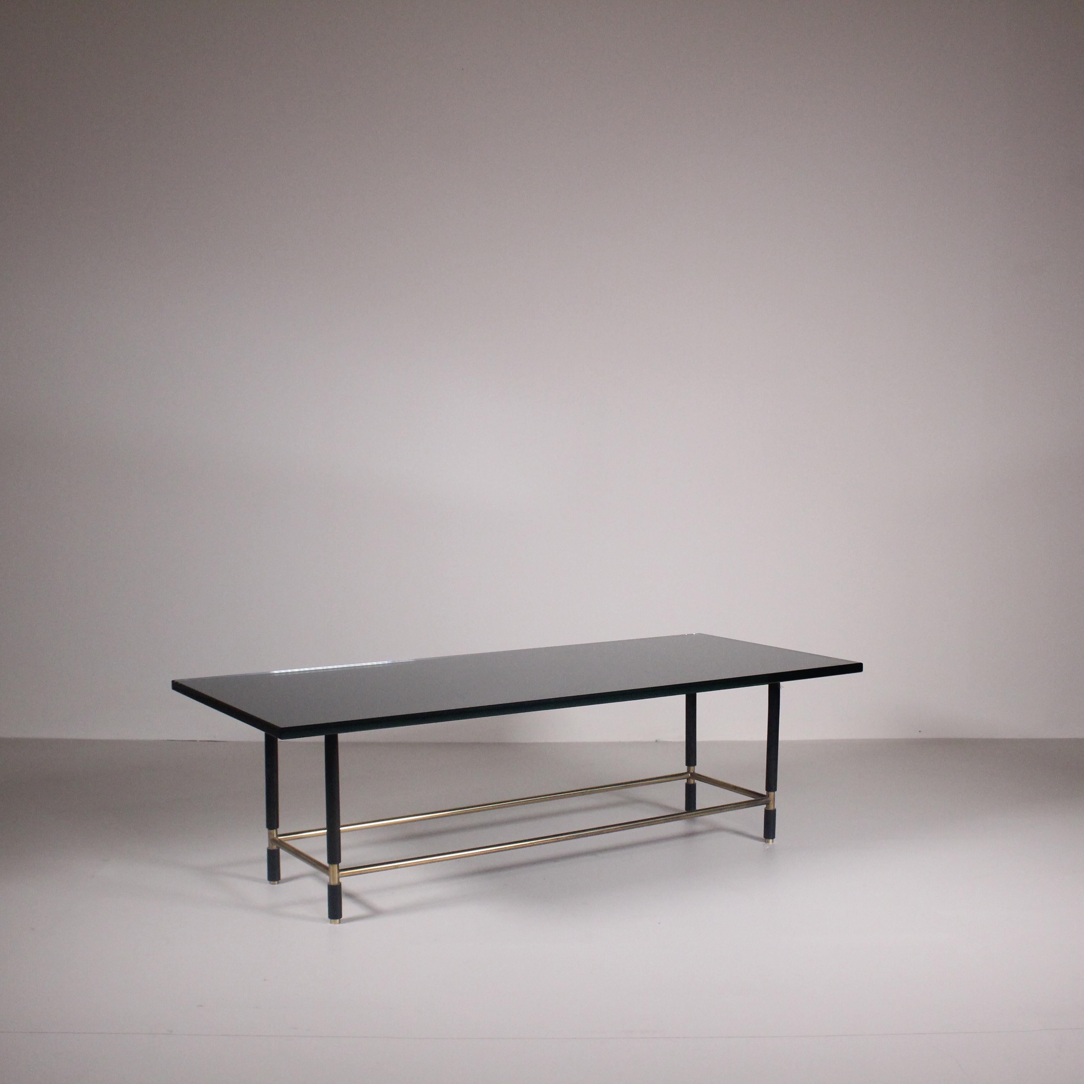 Low table in mirrored glass and brass, Fontana Arte, circa 1960 For Sale 5