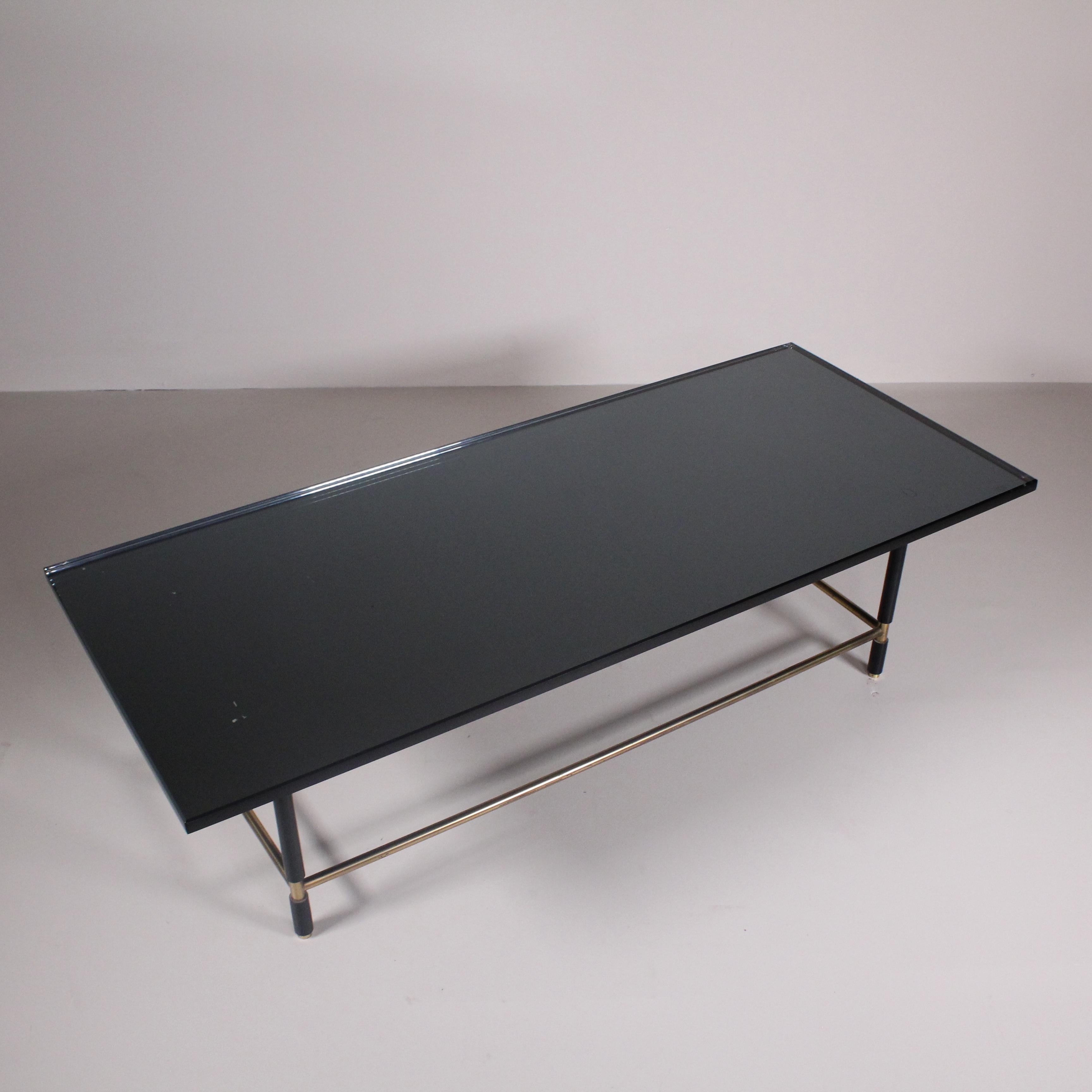 Low table in mirrored glass and brass, Fontana Arte, circa 1960 For Sale 11