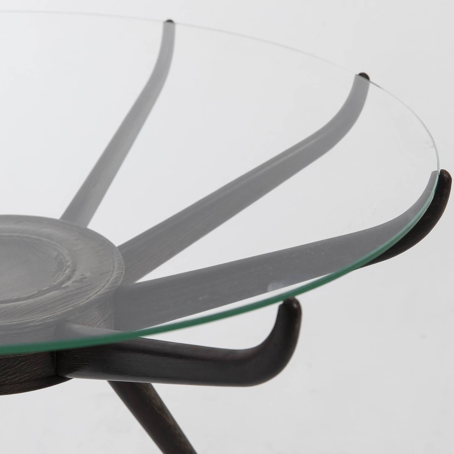 Mid-20th Century Low Table in the Style of Carlo de Carli For Sale