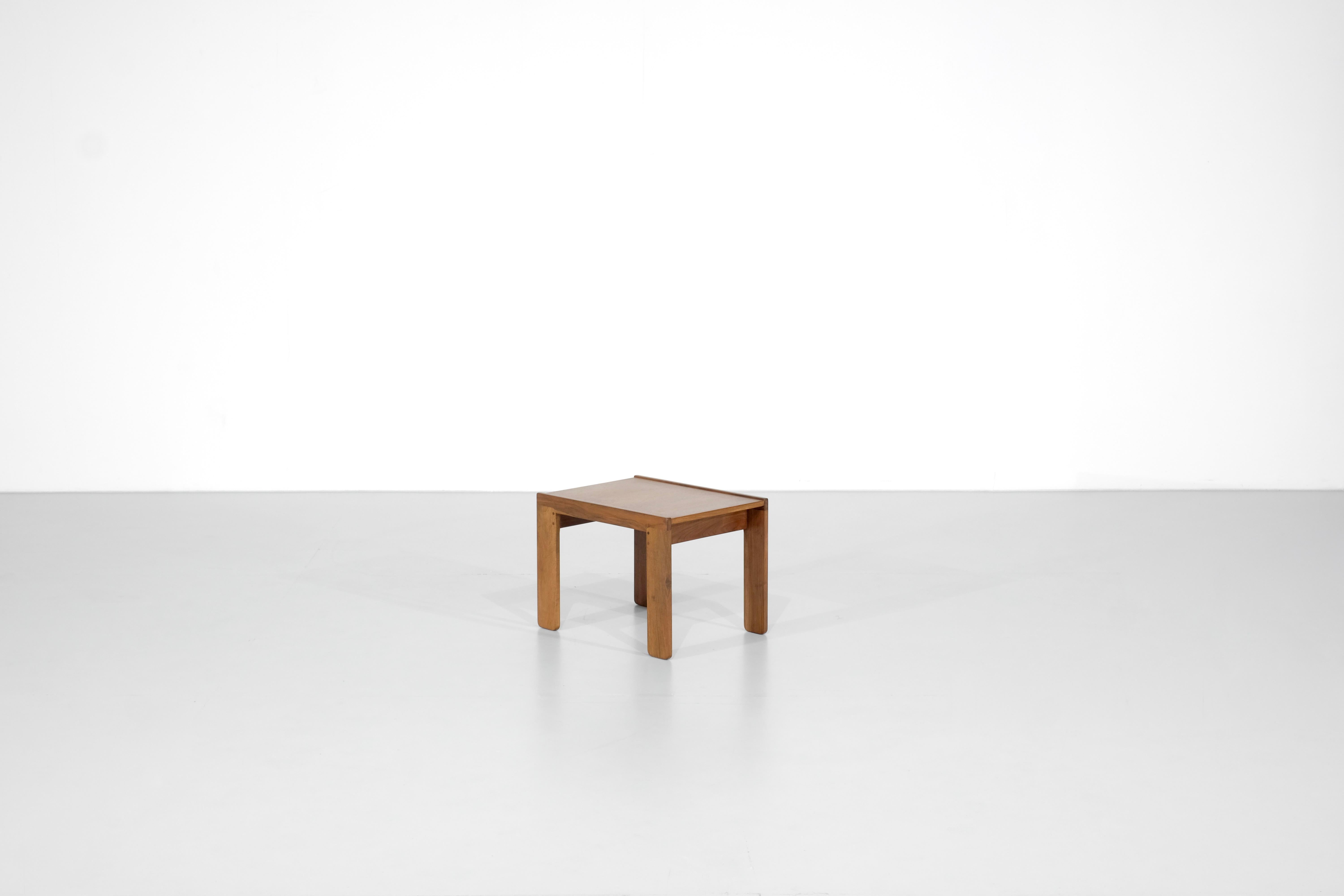 Table basse modèle 