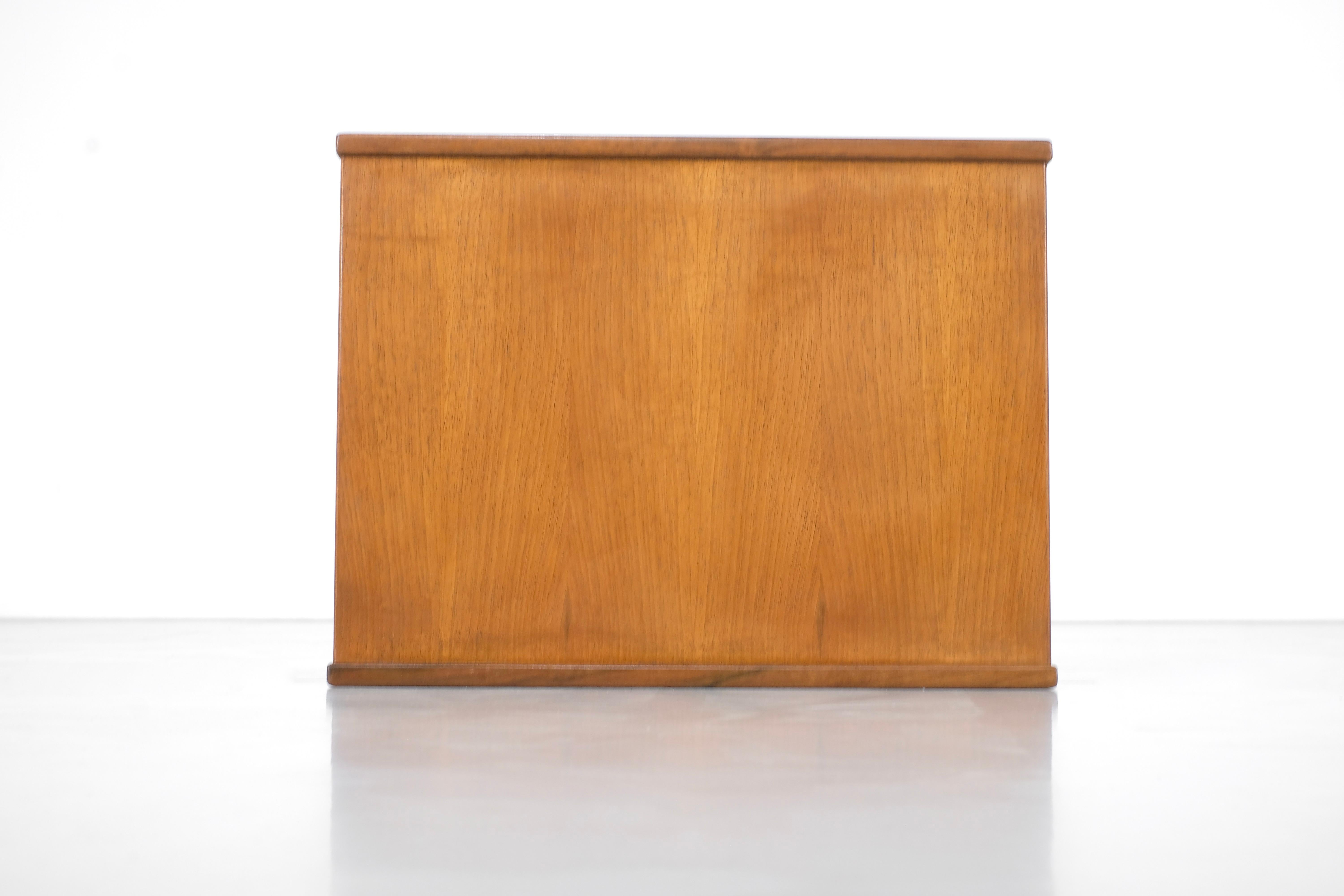 Table basse modèle 777 de Tobia & Afra Scarpa pour Cassina, années 1960. en vente 4