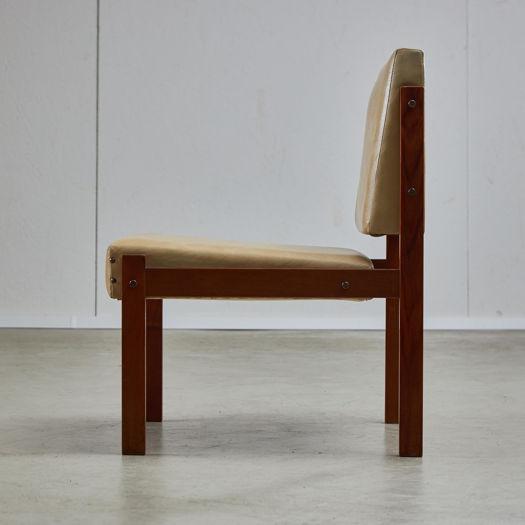 Low Teak Lounge Chair with Beige Leather Upholstery, 1970s For Sale 10