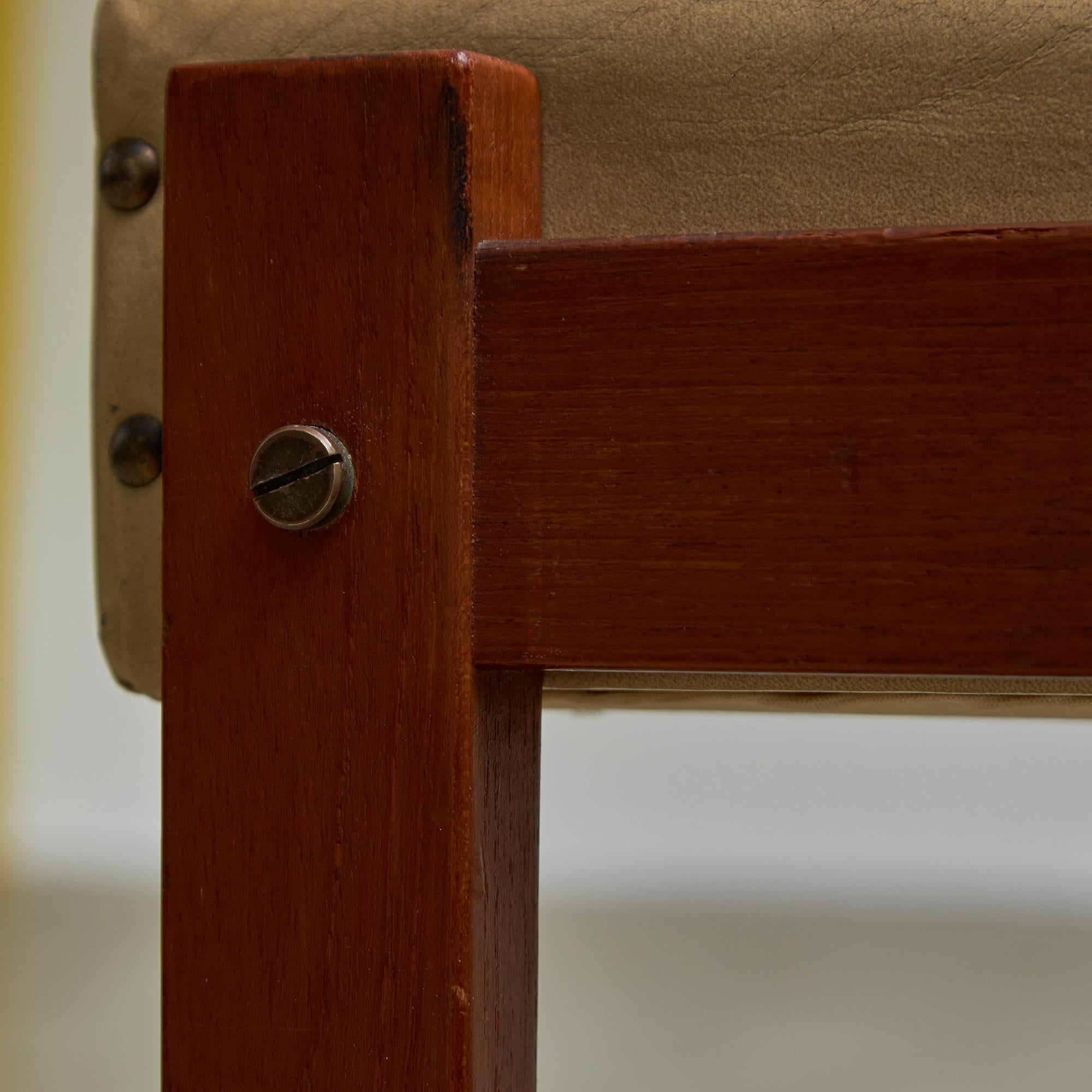 Low Teak Lounge Chair with Beige Leather Upholstery, 1970s For Sale 1