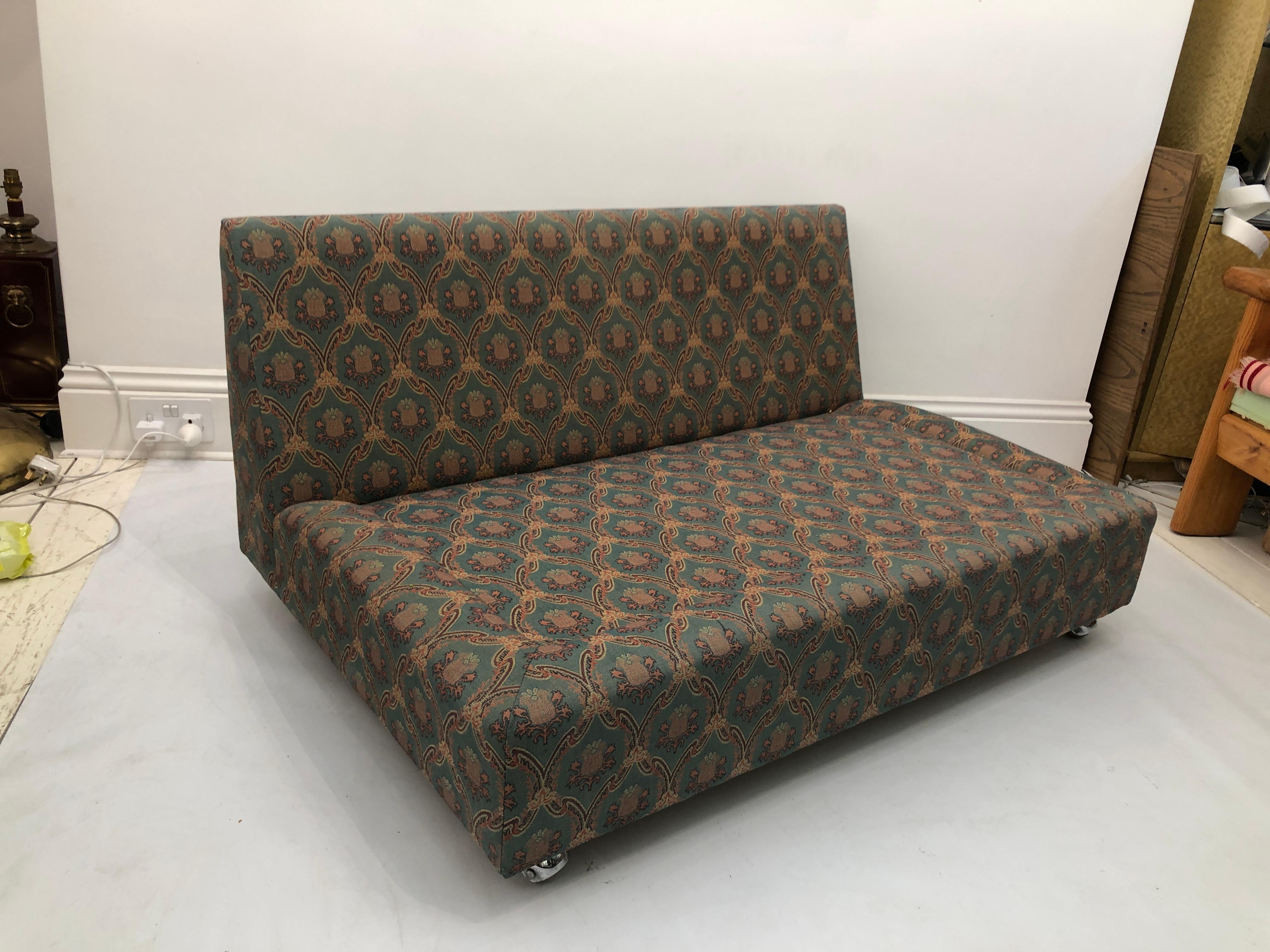 Low Tuxedo Two Seater Sofa on Wheels Mid Century Modern Settee 1960s Multicolour For Sale 4