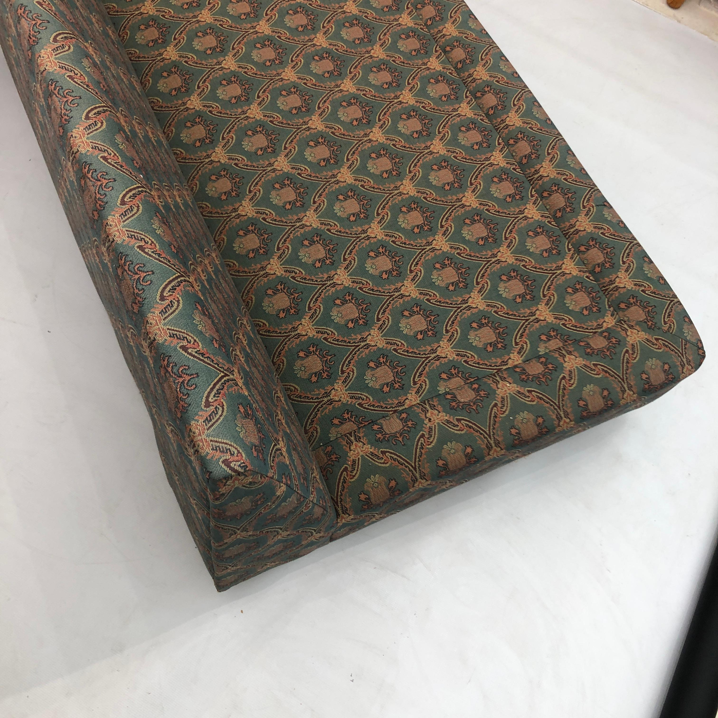 Canapé deux places à roulettes Low Tuxedo Settee Mid Century Modern 1960 Multicolor en vente 7