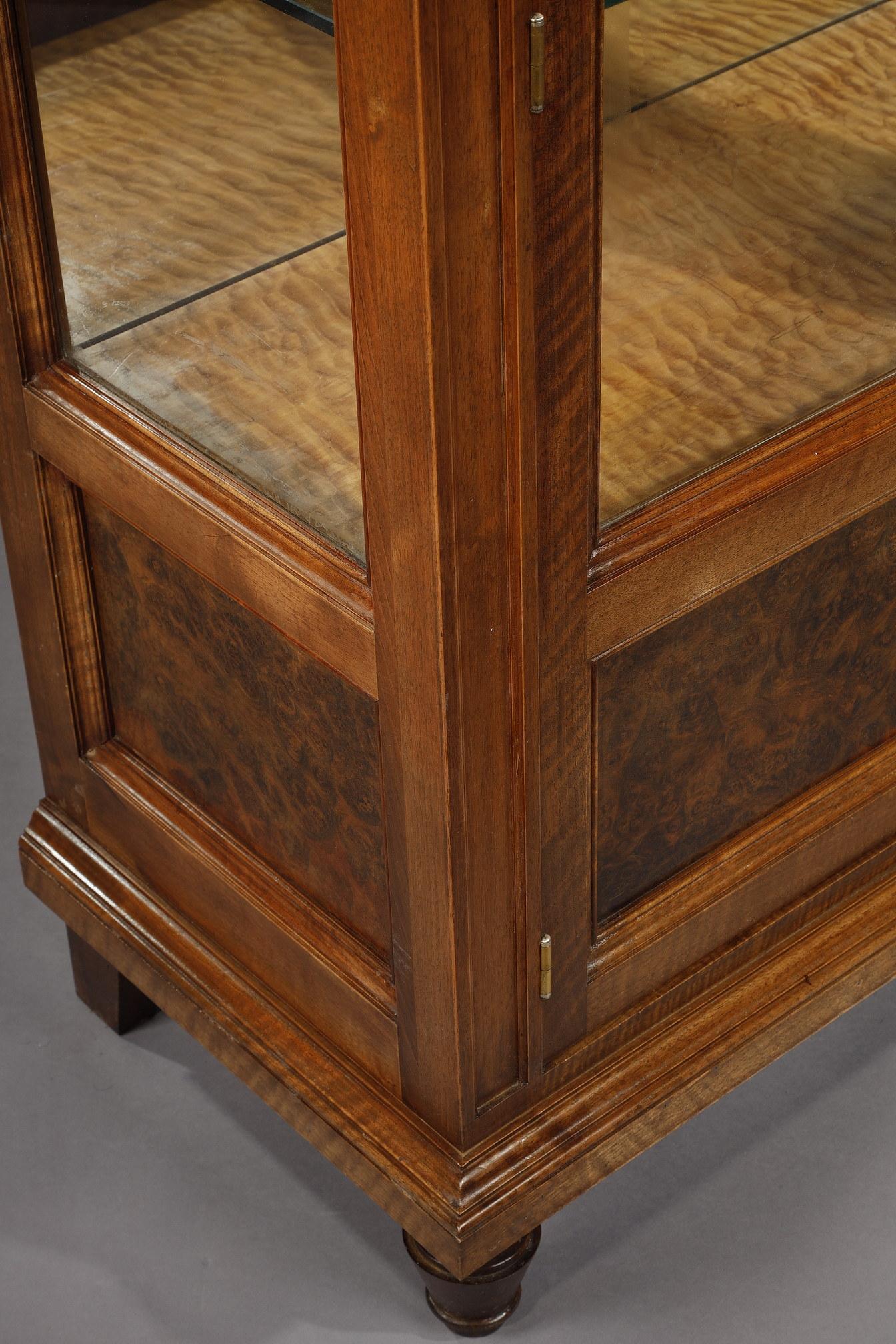 Low Walnut Glass Bookcase with its Cutlery Set, Louis XVI Style 5