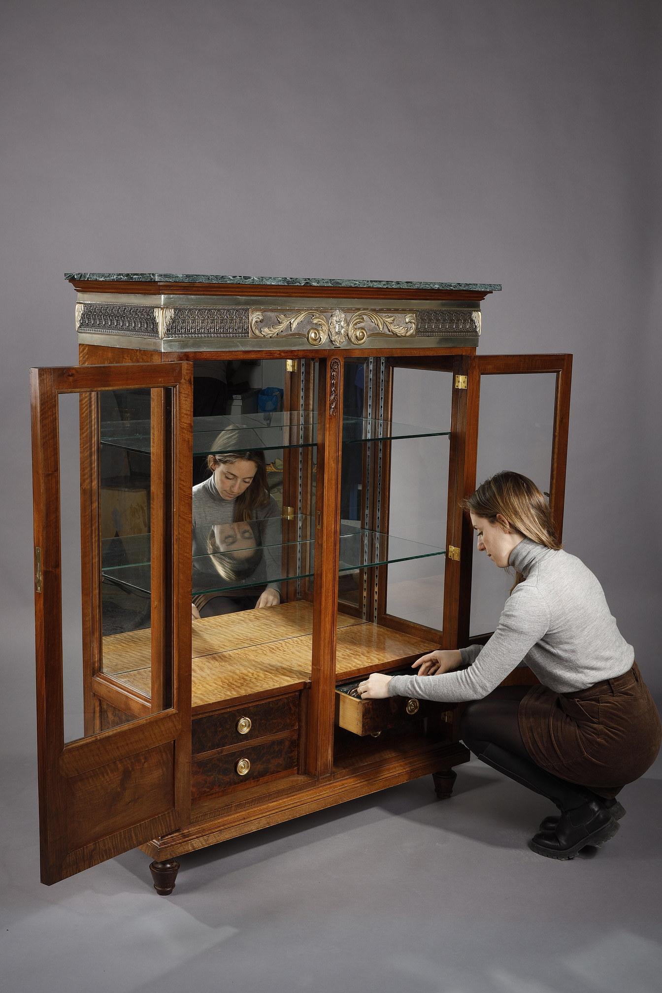 Low Walnut Glass Bookcase with its Cutlery Set, Louis XVI Style 14